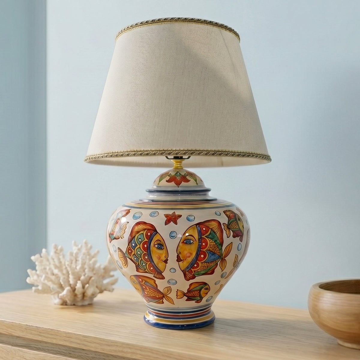 Lume Palla, Decoro Pesci. Ceramica siciliana di Caltagirone, Sofia