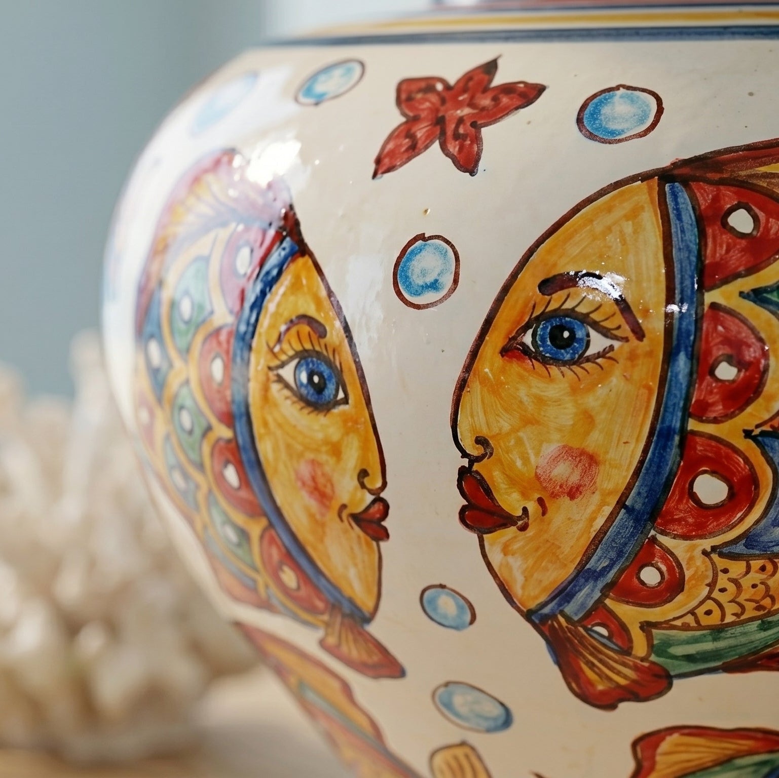 Lume Palla, Decoro Pesci. Ceramica siciliana di Caltagirone, Sofia