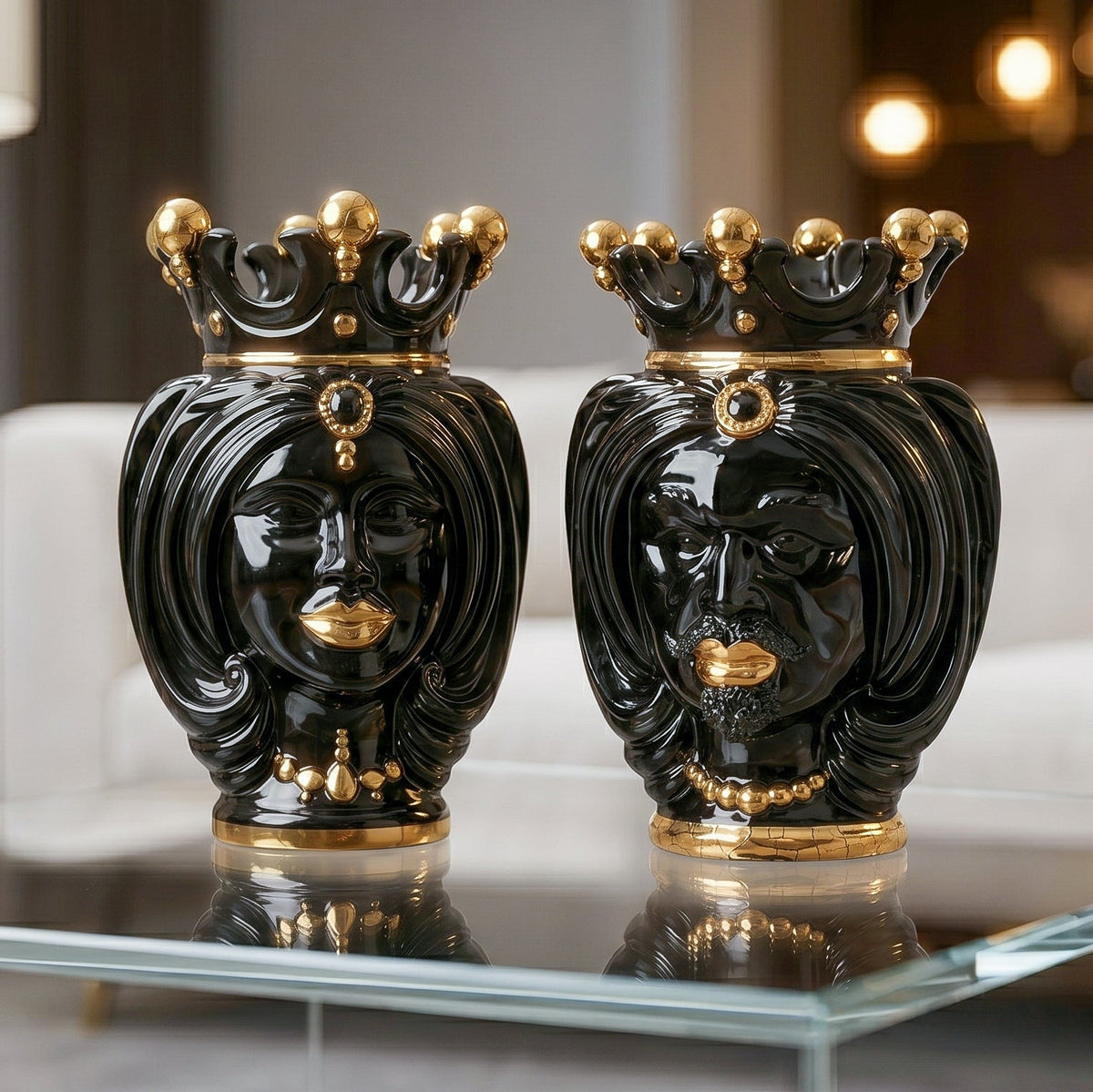 Testa di Moro, Donna, Black and Gold, corona, oro zecchino. Ceramica siciliana di Caltagirone, Sofia