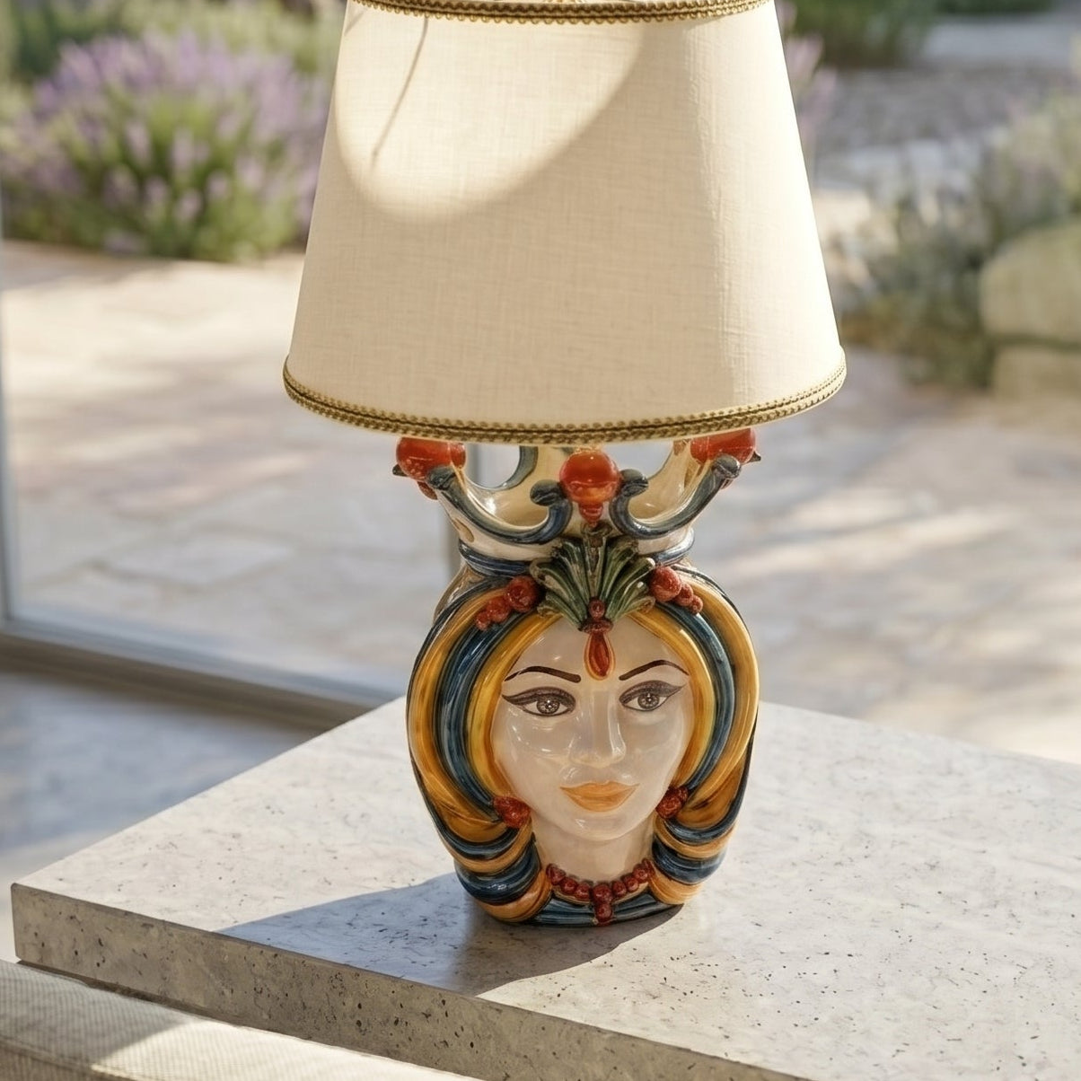 Lume a Testa, Femmina, Blu e Arancio. Ceramiche Sofia, Caltagirone