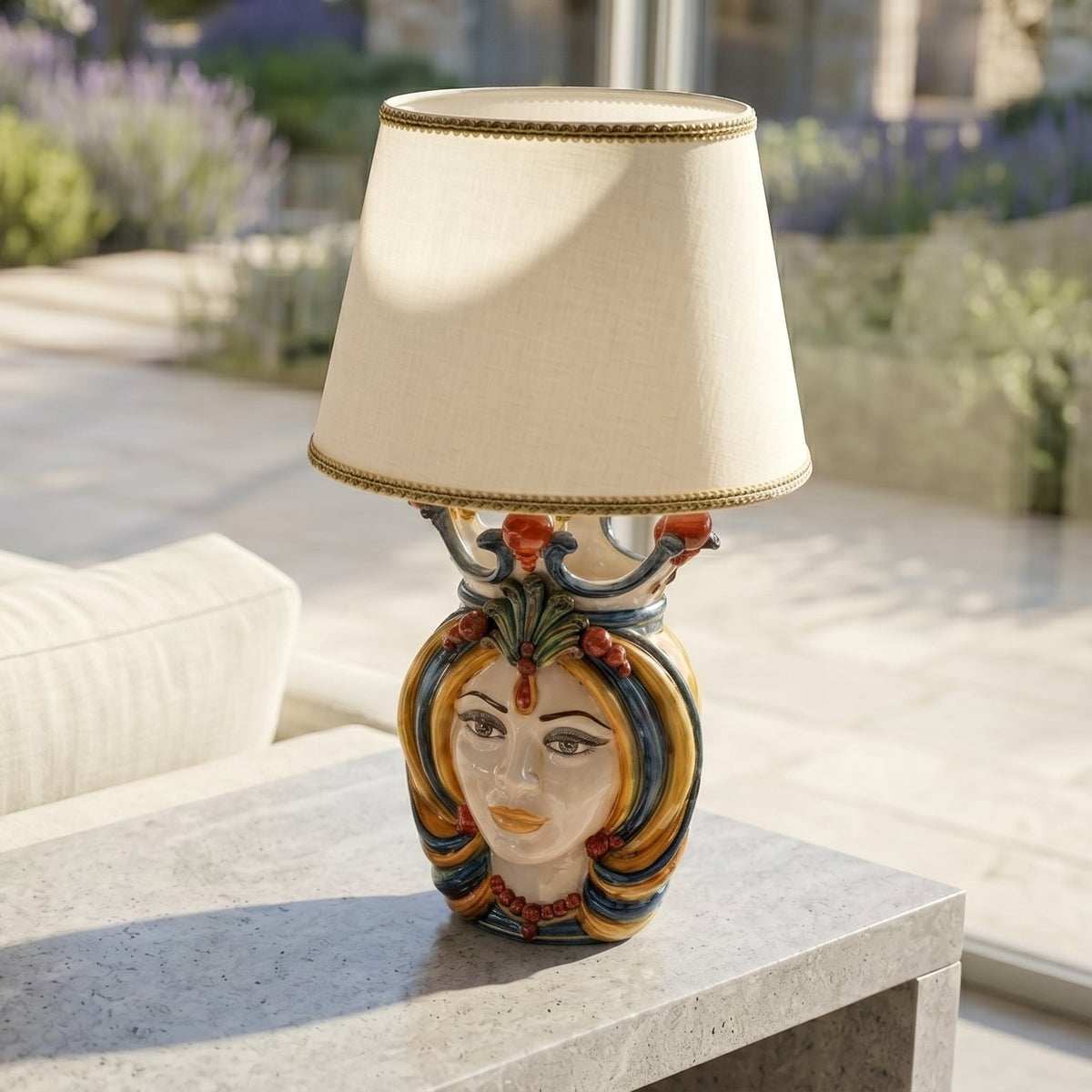 Lume a Testa, Femmina, Blu e Arancio. Ceramiche Sofia, Caltagirone