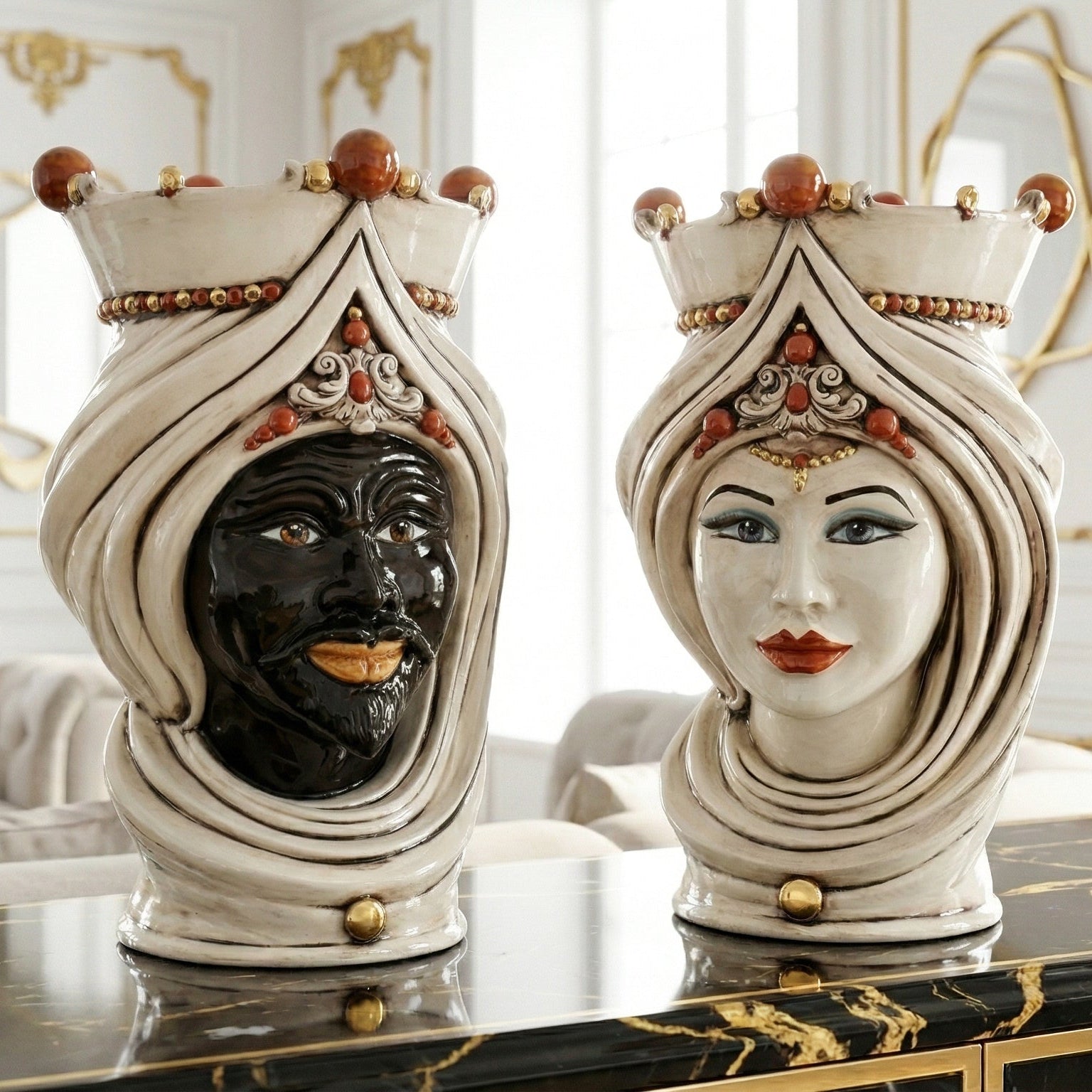 Testa di Moro con Turbante, Donna, Madreperla Antichizzato Oro e Lustri, oro zecchino. Ceramiche Sofia, Caltagirone