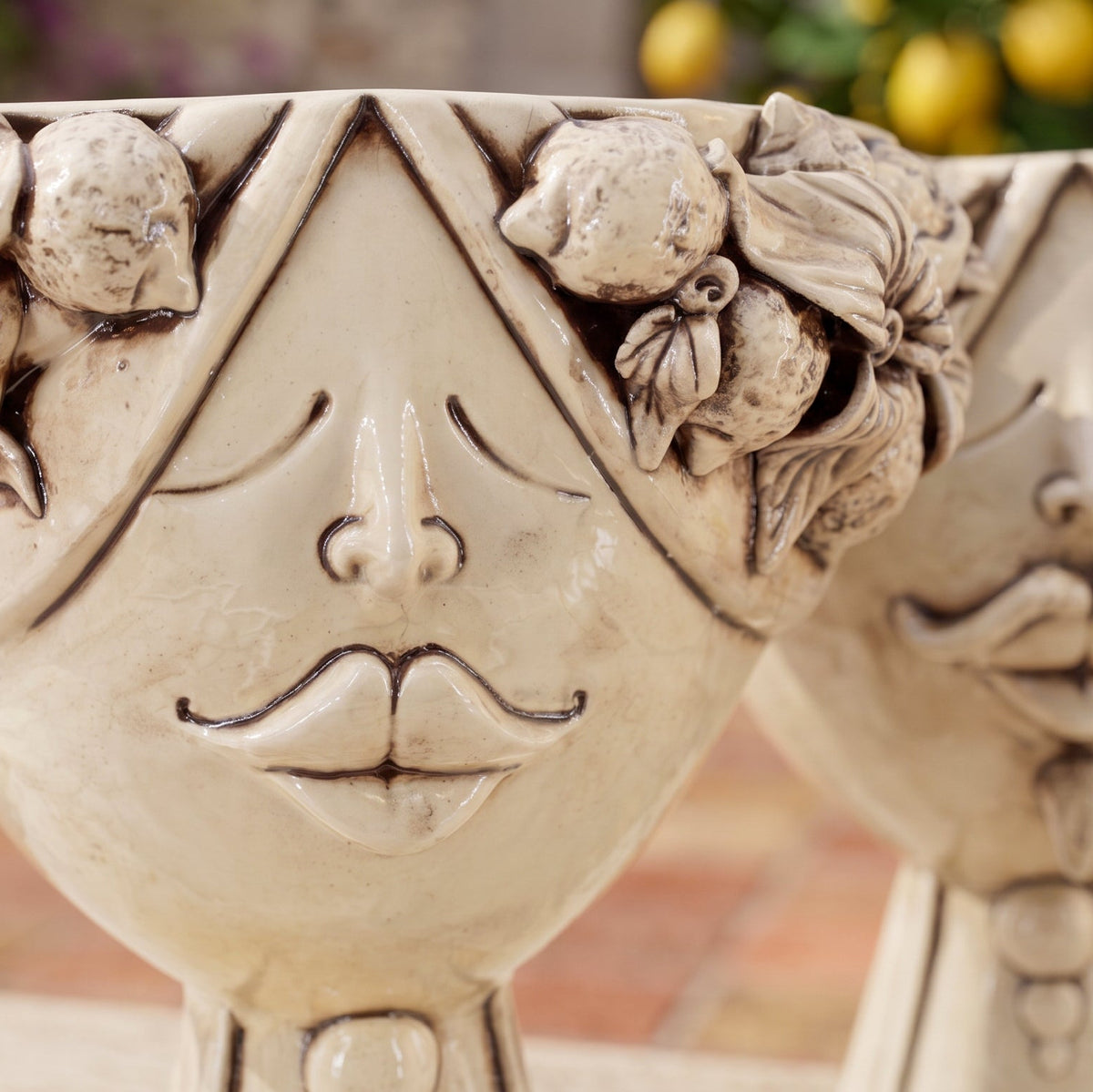 Testa Zahira con Limoni h 30 cm - Donna, Madreperla Antichizzato | Ceramica Caltagirone