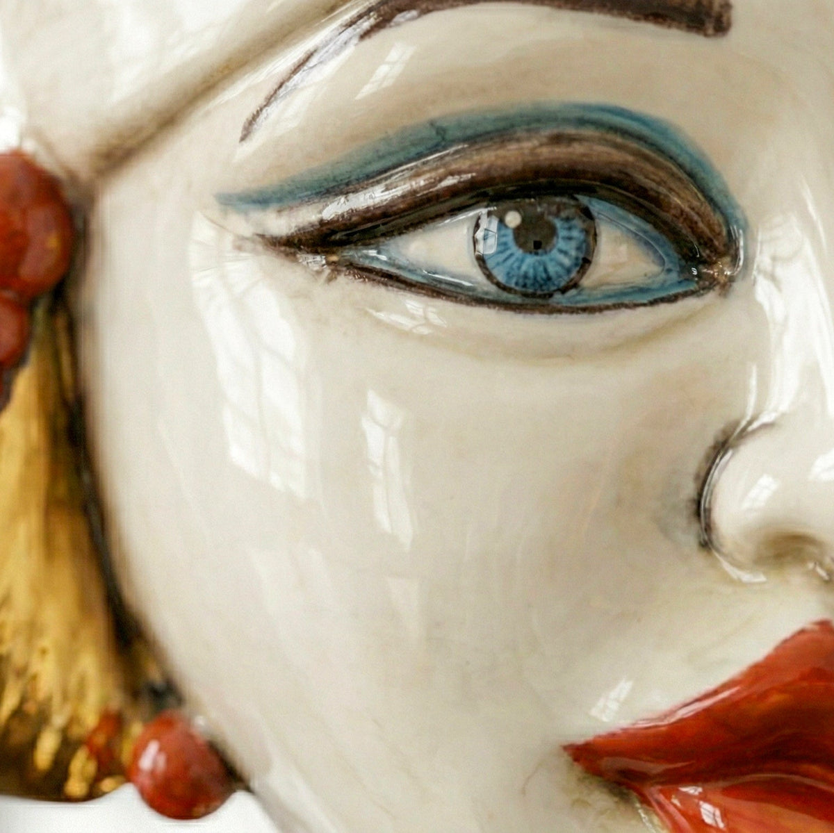 Testa di Moro Aisha, Donna, Madreperla Antichizzato Oro e Lustri, oro zecchino. Ceramiche Sofia, Caltagirone