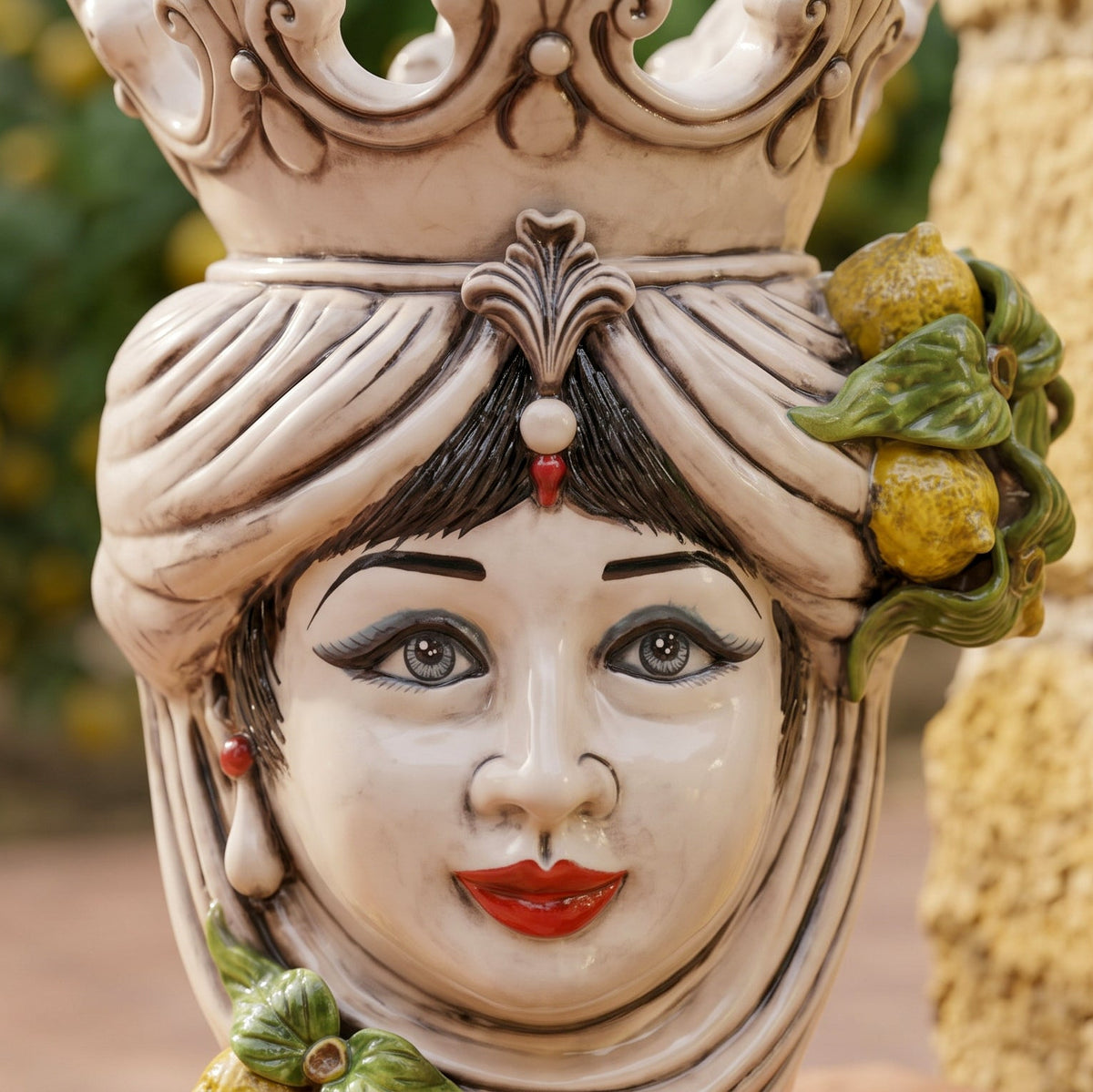 Testa di Moro con Limoni h 40 cm - Donna, Madreperla Colorato | Ceramica Caltagirone