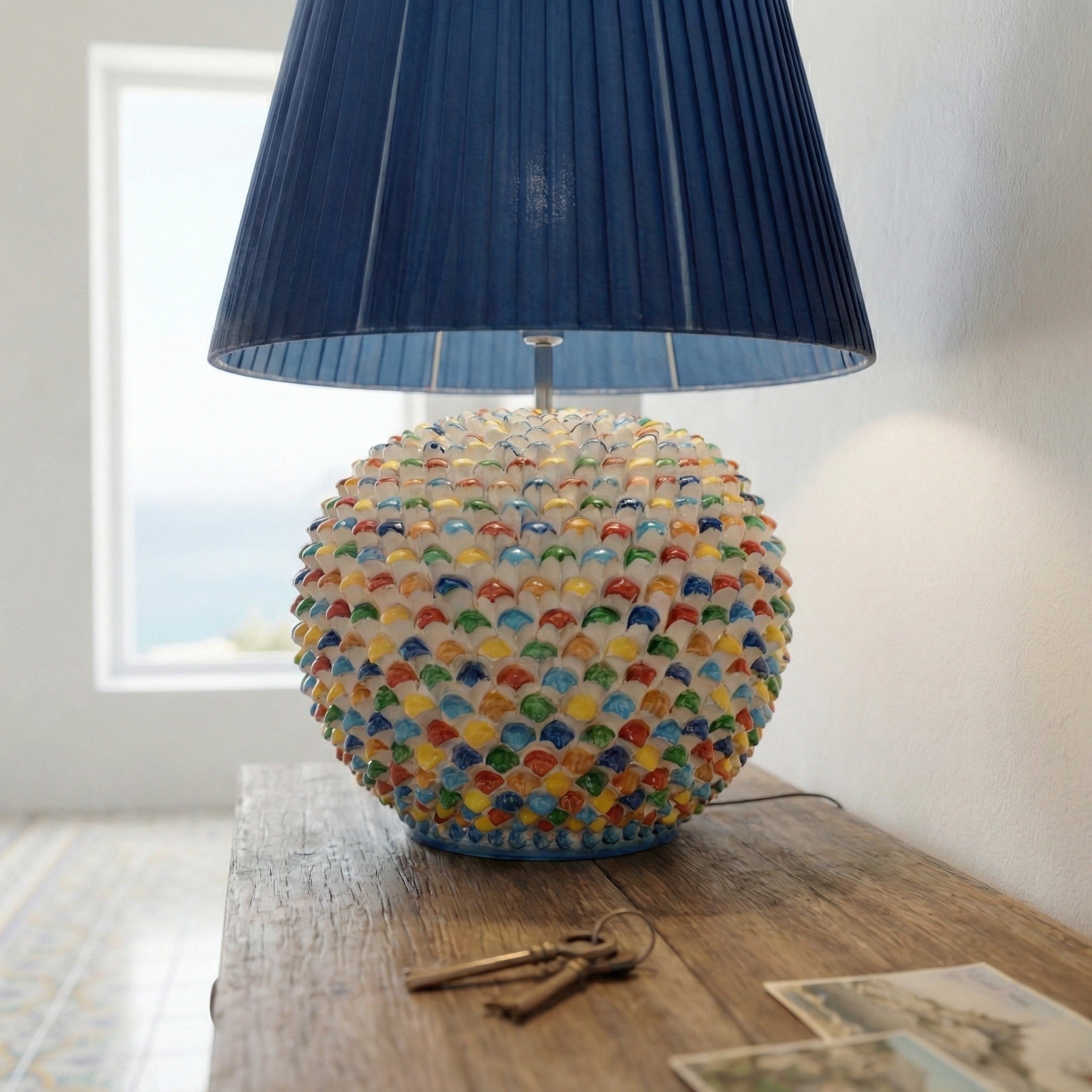 Lume a Palla Pigna Moderna. Ceramica siciliana di Caltagirone, Sofia
