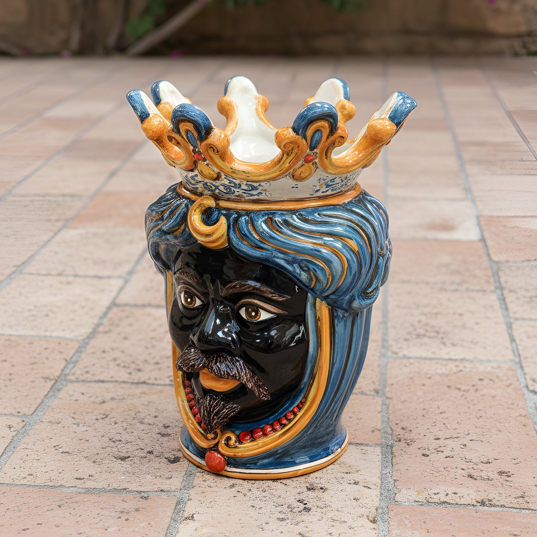 Testa di Moro con Perline, Maschio Moro, Decoro Sicily. Ceramica siciliana di Caltagirone, Sofia