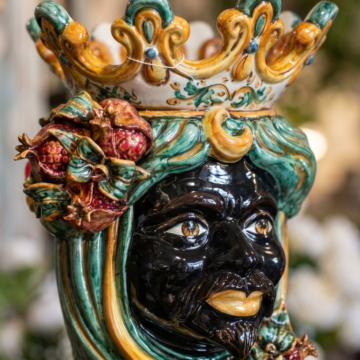 Testa di Moro con Melograni, Maschio Moro, Verde e Arancio. Ceramiche Sofia, Caltagirone