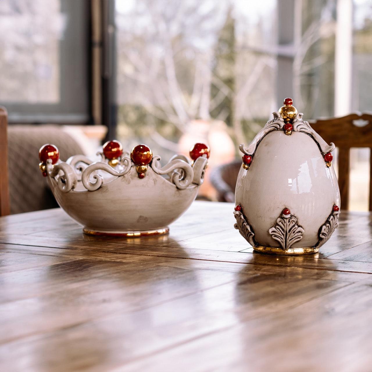 Centrotavola pallina Madreperla Oro e Lustri /, decori rossi e dorati. Ceramiche Sofia, Caltagirone