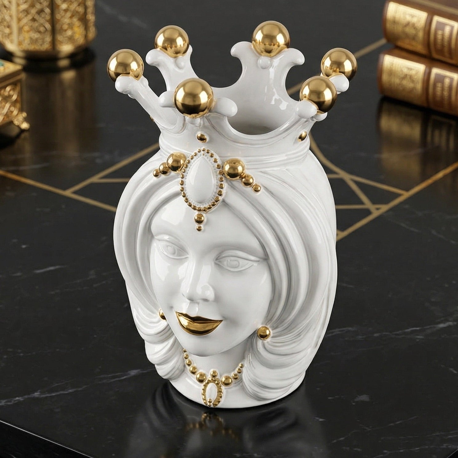 Testa di Moro, Donna, volto, labbra. Ceramica siciliana di Caltagirone, Sofia