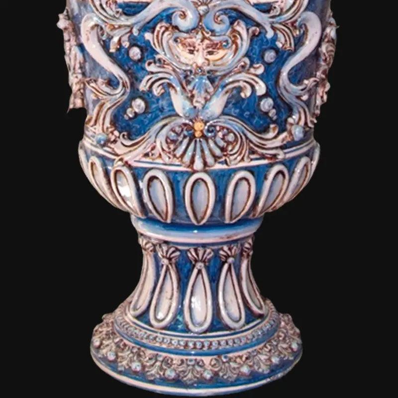 Vaso Monumentale, Mono Blu, Serie Limitata, decori barocchi e dettagli in rilievo. Ceramica siciliana di Caltagirone, Sofia