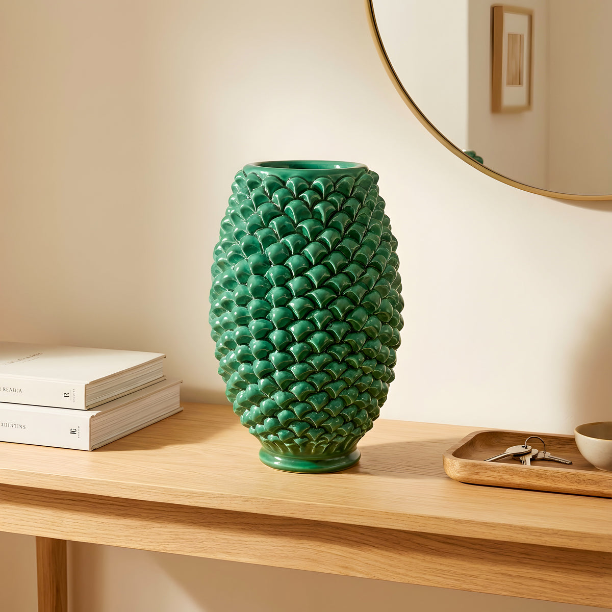 Vaso pigna di Caltagirone verde smeraldo modellata a mano - Ceramiche di Caltagirone Sofia