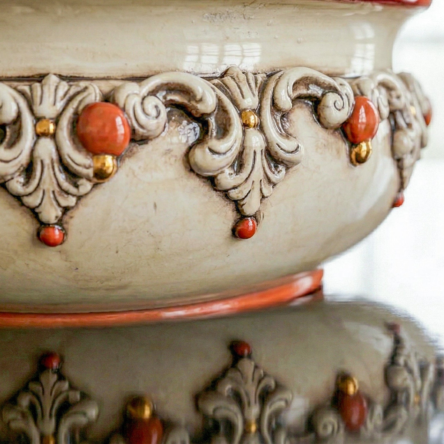 Centrotavola, Madreperla Oro e Lustri. Ceramiche Sofia, Caltagirone