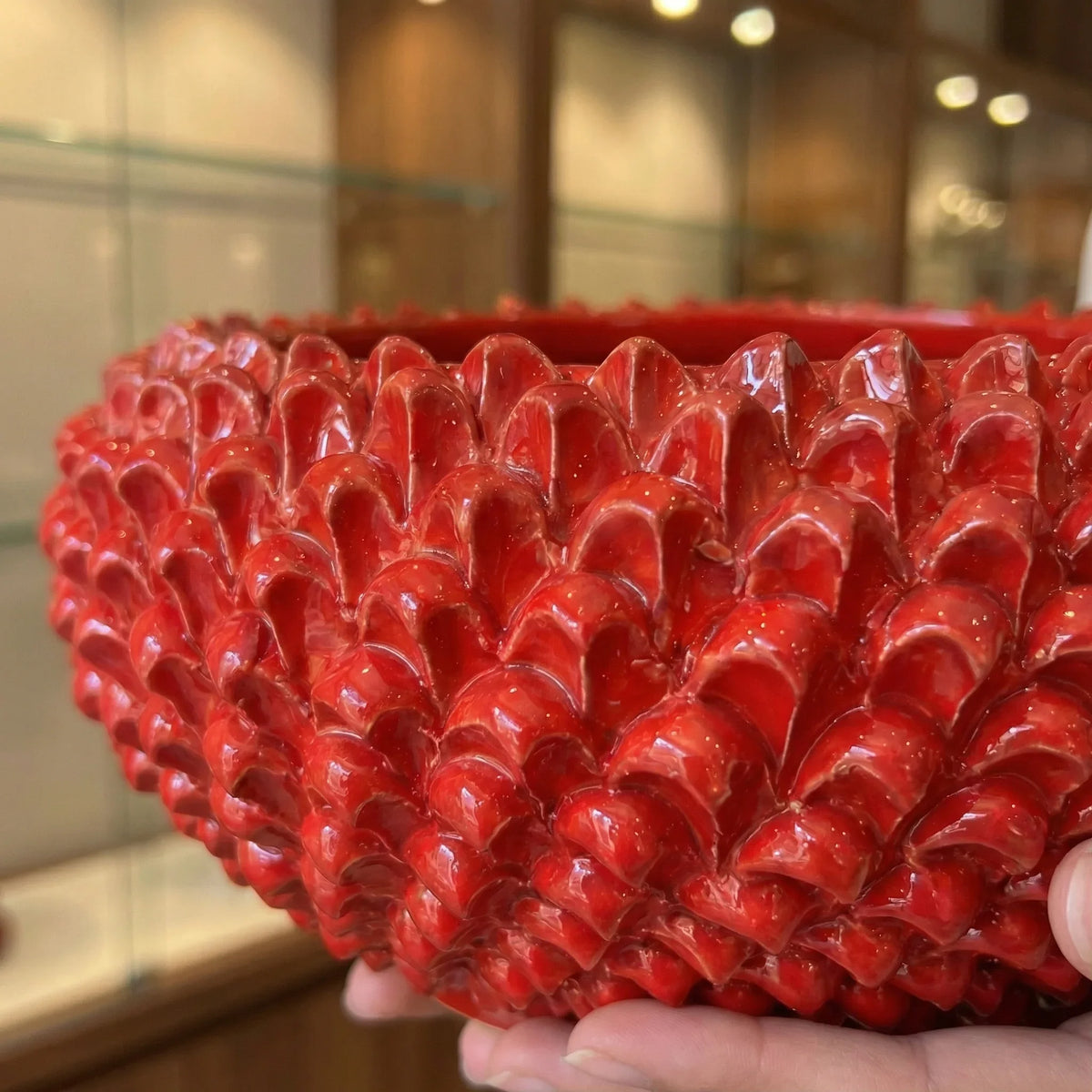 Centrotavola a Pigna, Rosso Fuoco. Ceramica siciliana di Caltagirone, Sofia