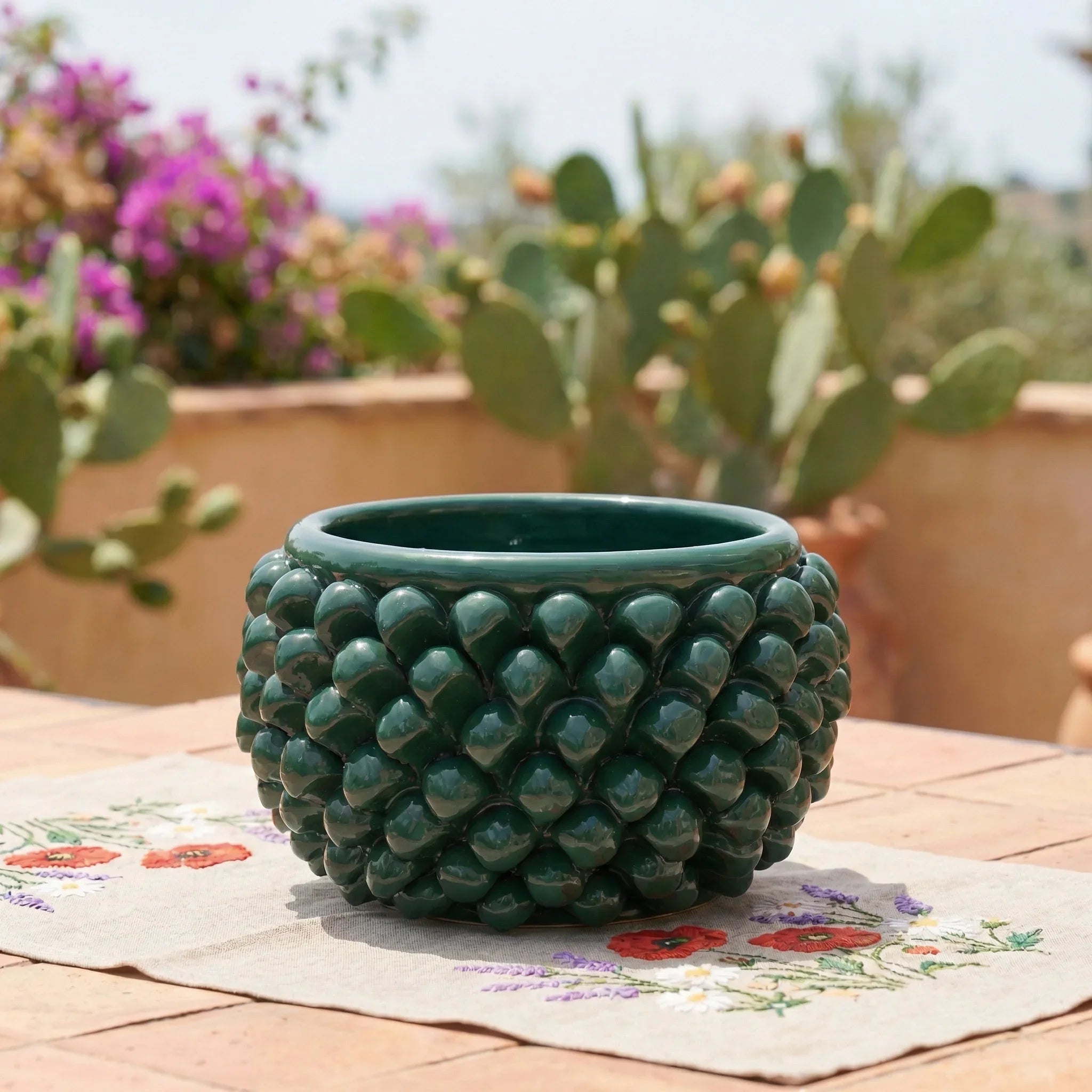 Vaso Mezza Pigna Senza Piede, Verde Antico. Ceramiche Sofia, Caltagirone