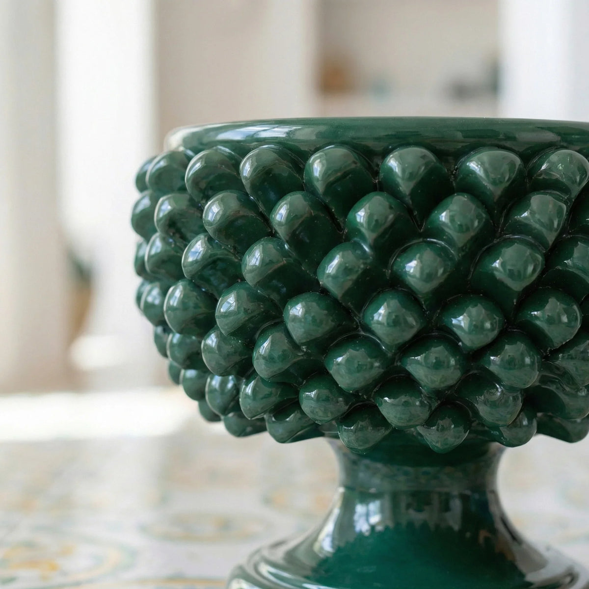 Vaso Mezza Pigna, Verde Antico. Ceramiche Sofia, Caltagirone