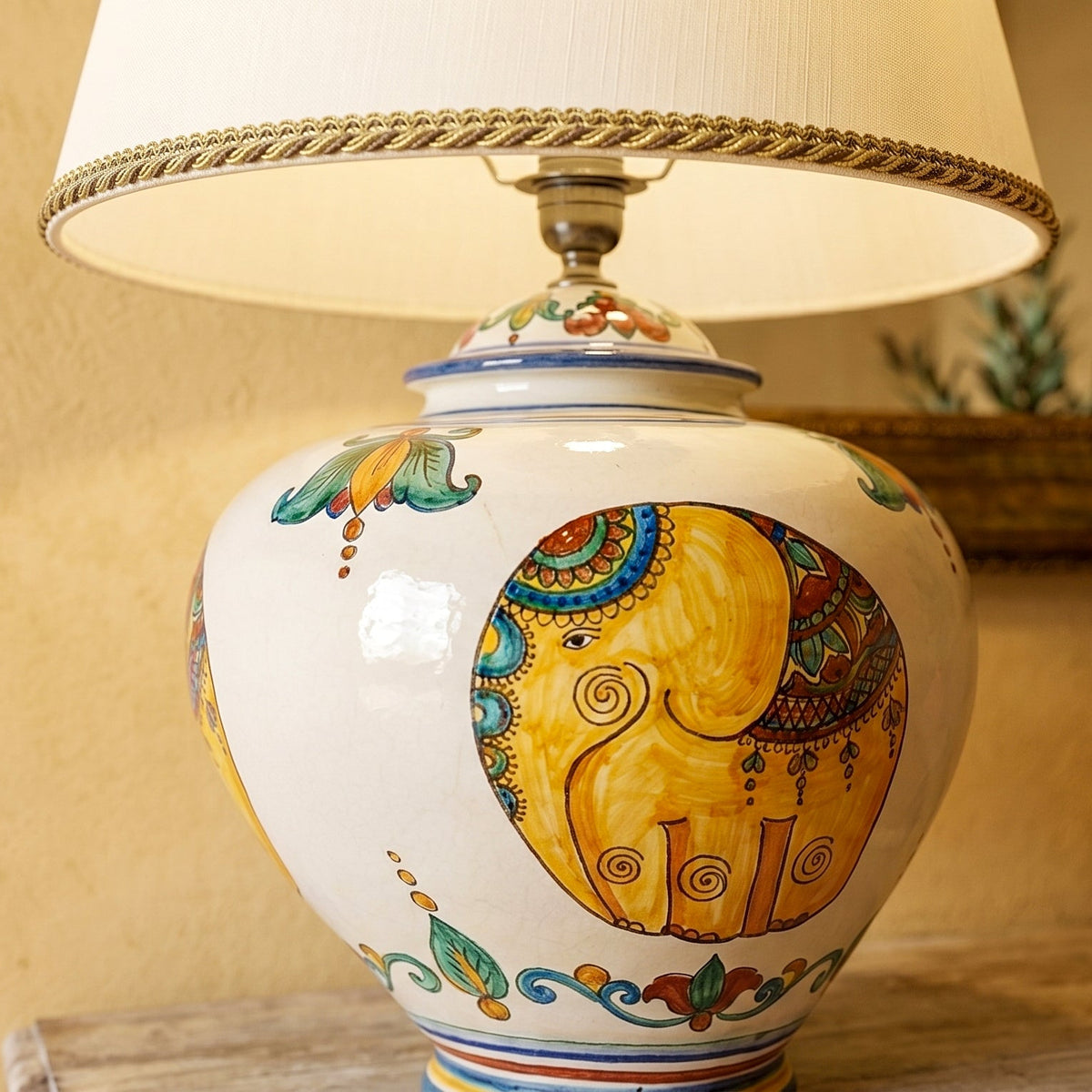 Lume Palla in Ceramica di Caltagirone h 52/66 cm - Decoro Elefante