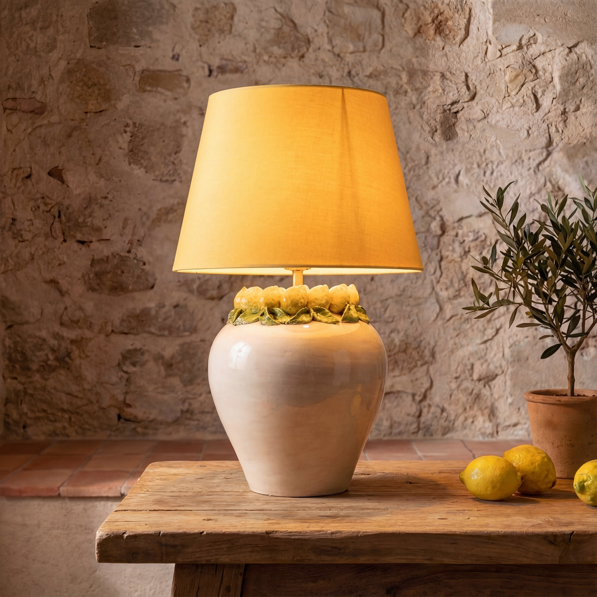 Lume Boccia, Limoni Siciliani. Ceramica siciliana di Caltagirone, Sofia