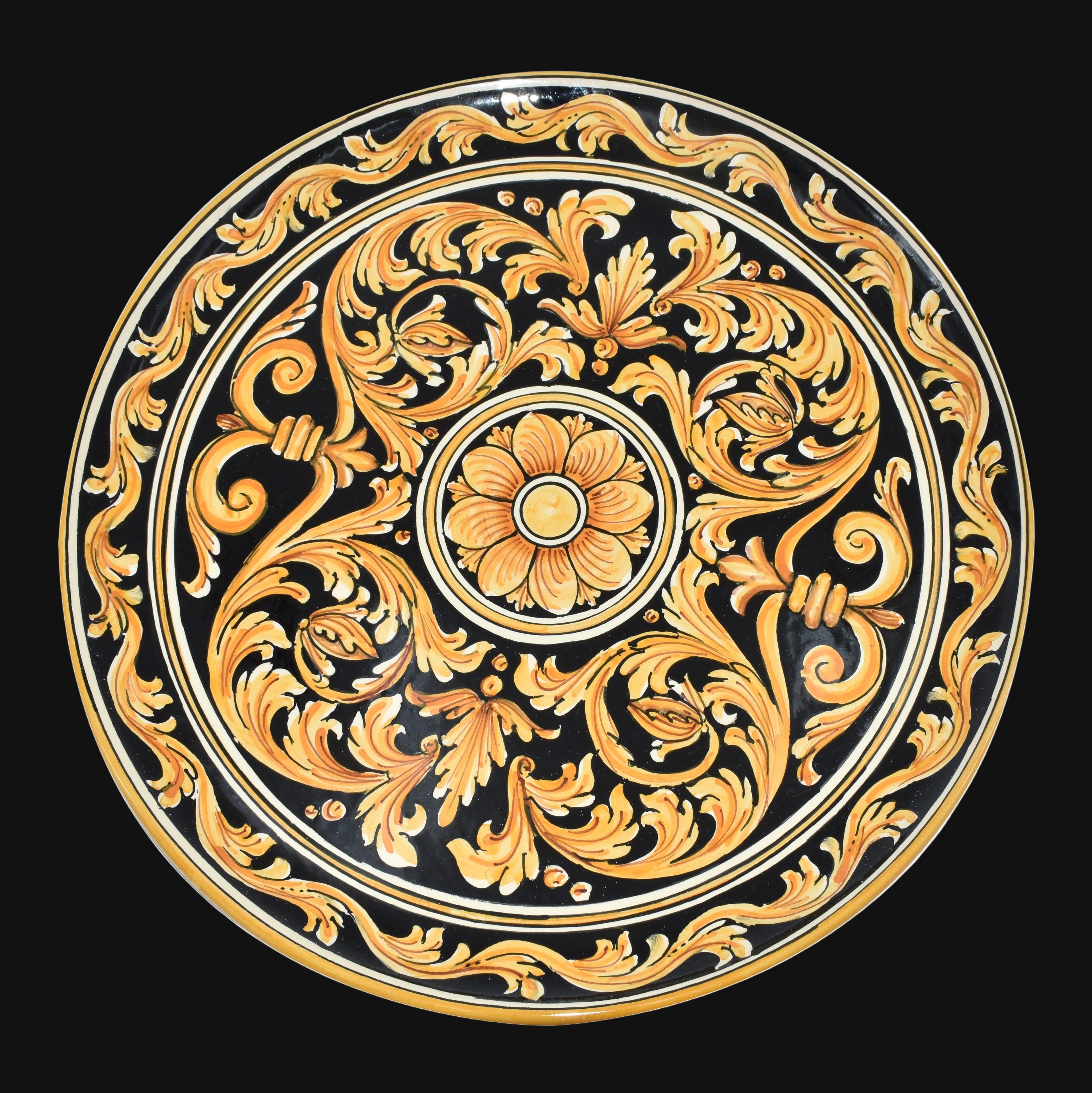 Piatto Ornamentale, Ornato Fondo Nero. Ceramiche Sofia, Caltagirone
