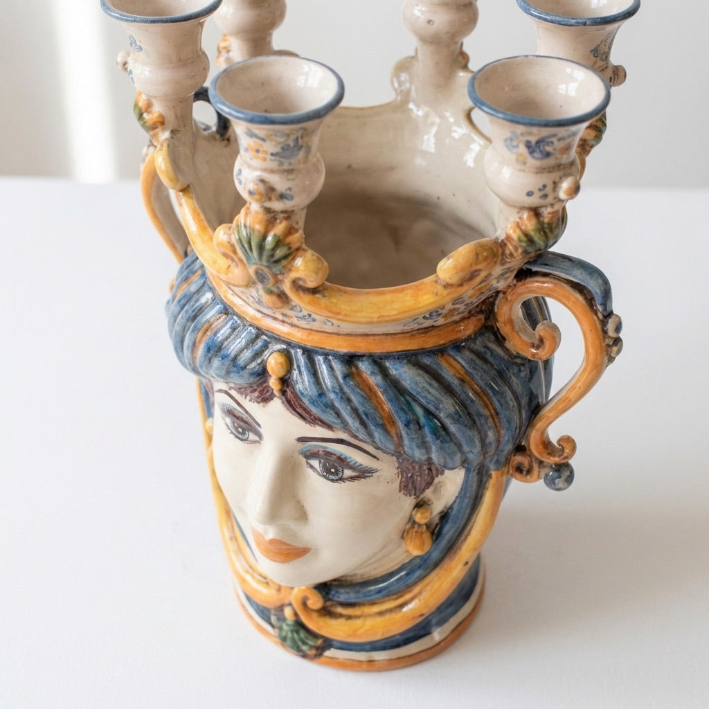 Testa di Moro a Candeliere, Donna, Blu e Arancio. Ceramica siciliana di Caltagirone, Sofia