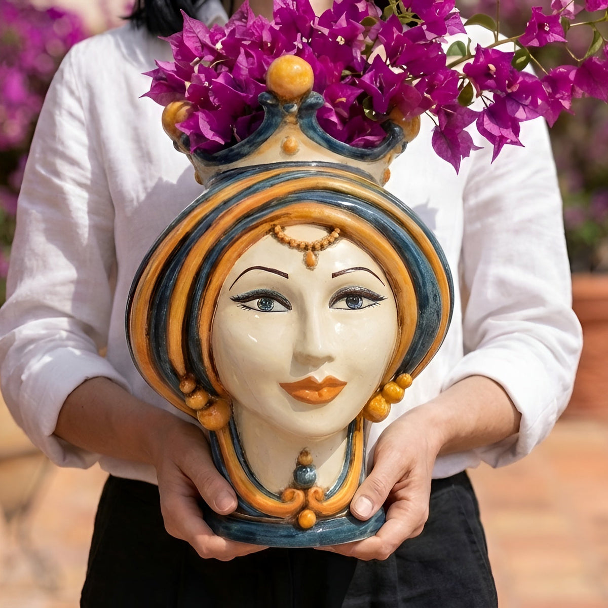 Testa di Moro, Blu e Arancio. Ceramica siciliana di Caltagirone, Sofia