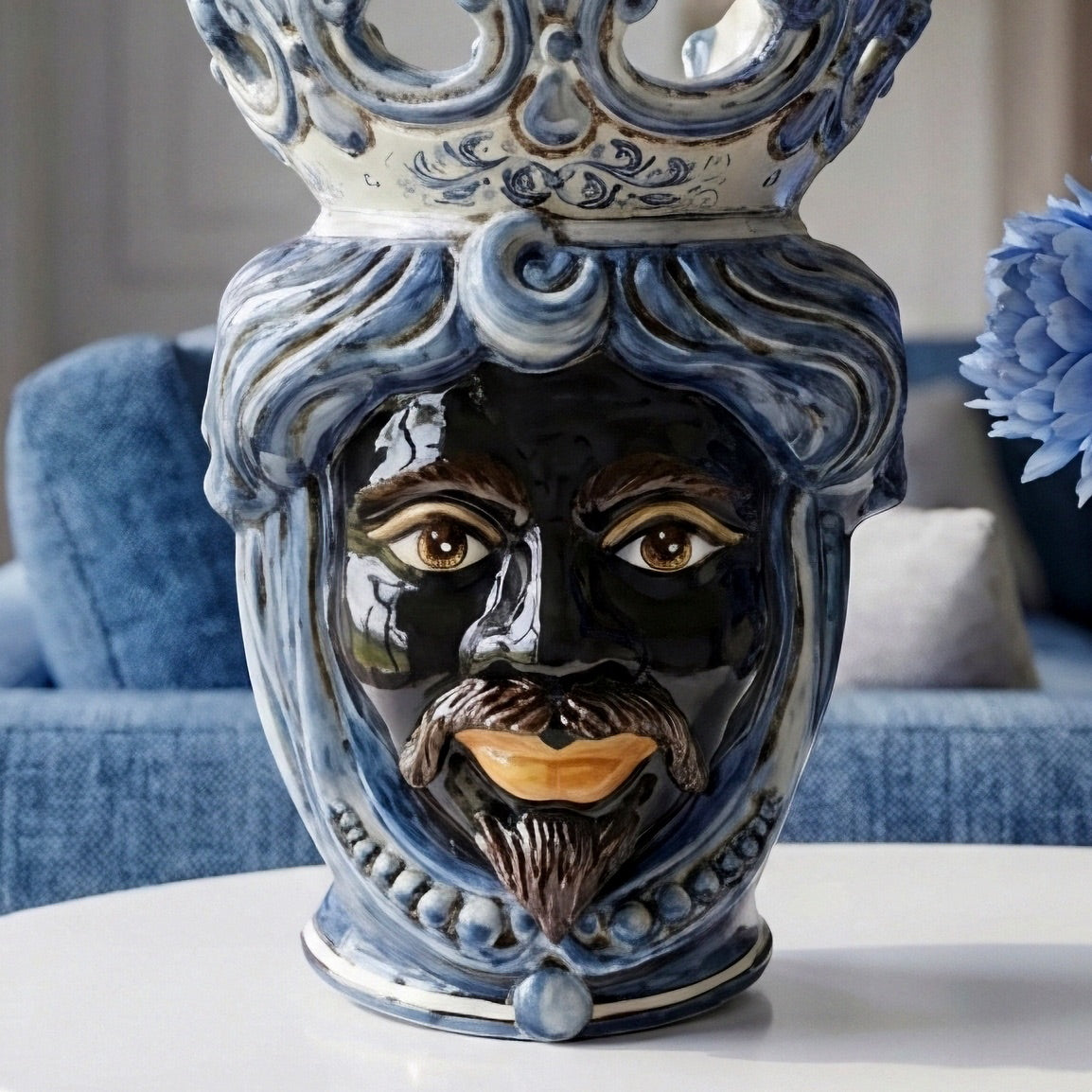 Testa di Moro con Perline, Maschio Moro, Mono Blu. Ceramiche Sofia, Caltagirone