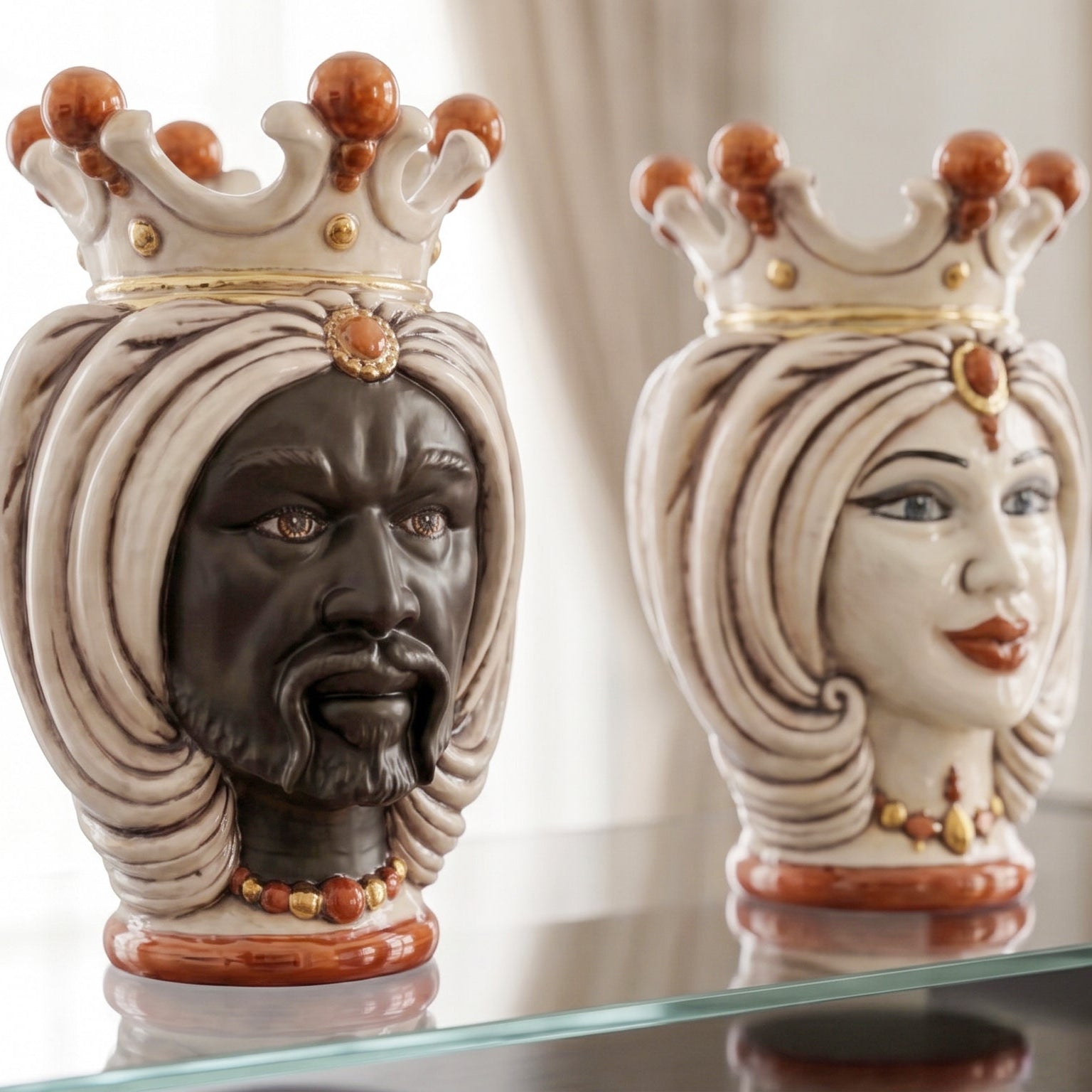 Testa di Moro con Turbante, Maschio Moro Opaco, Madreperla Antichizzato Oro e Lustri. Ceramiche Sofia, Caltagirone