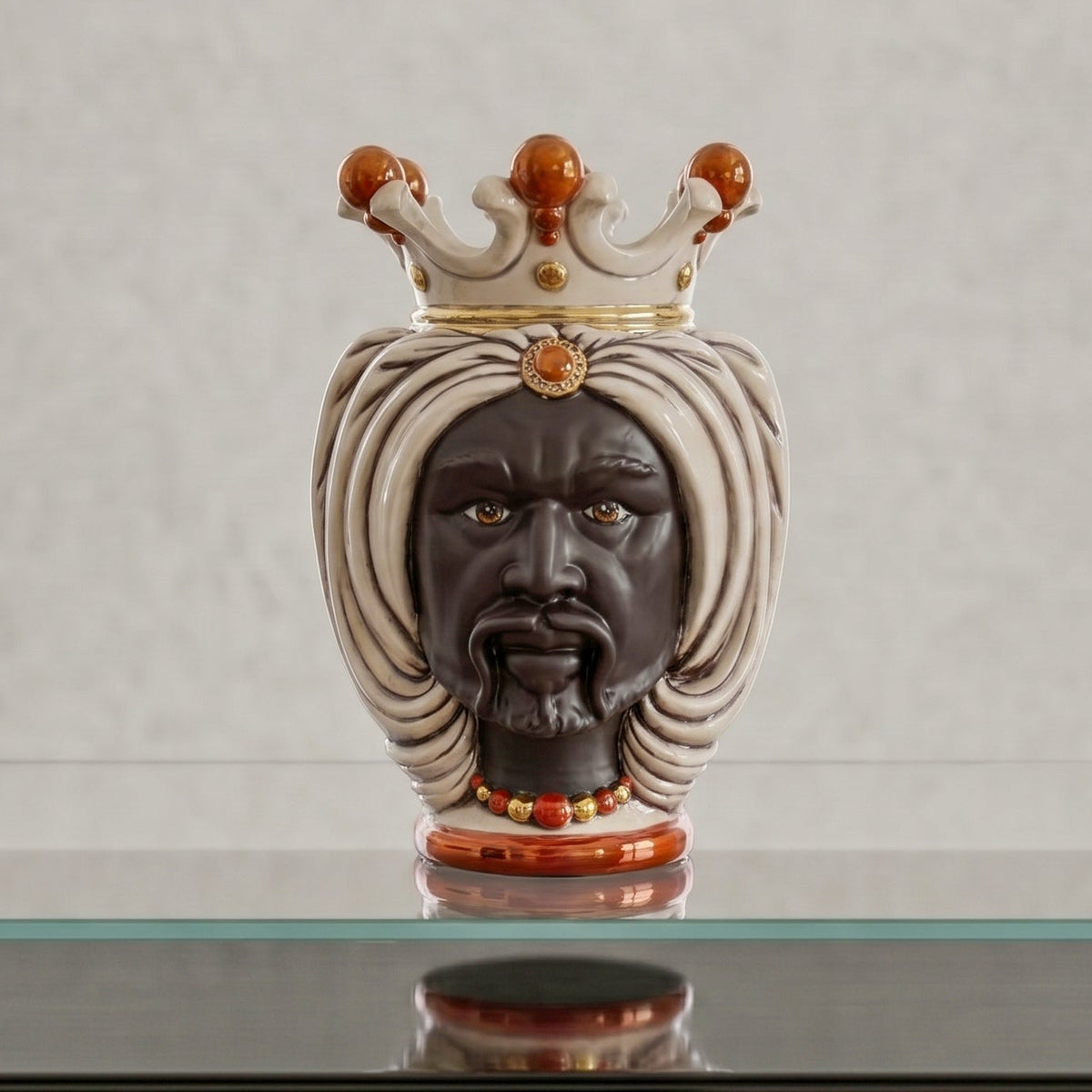 Testa di Moro con Turbante, Maschio Moro Opaco, Madreperla Antichizzato Oro e Lustri. Ceramiche Sofia, Caltagirone