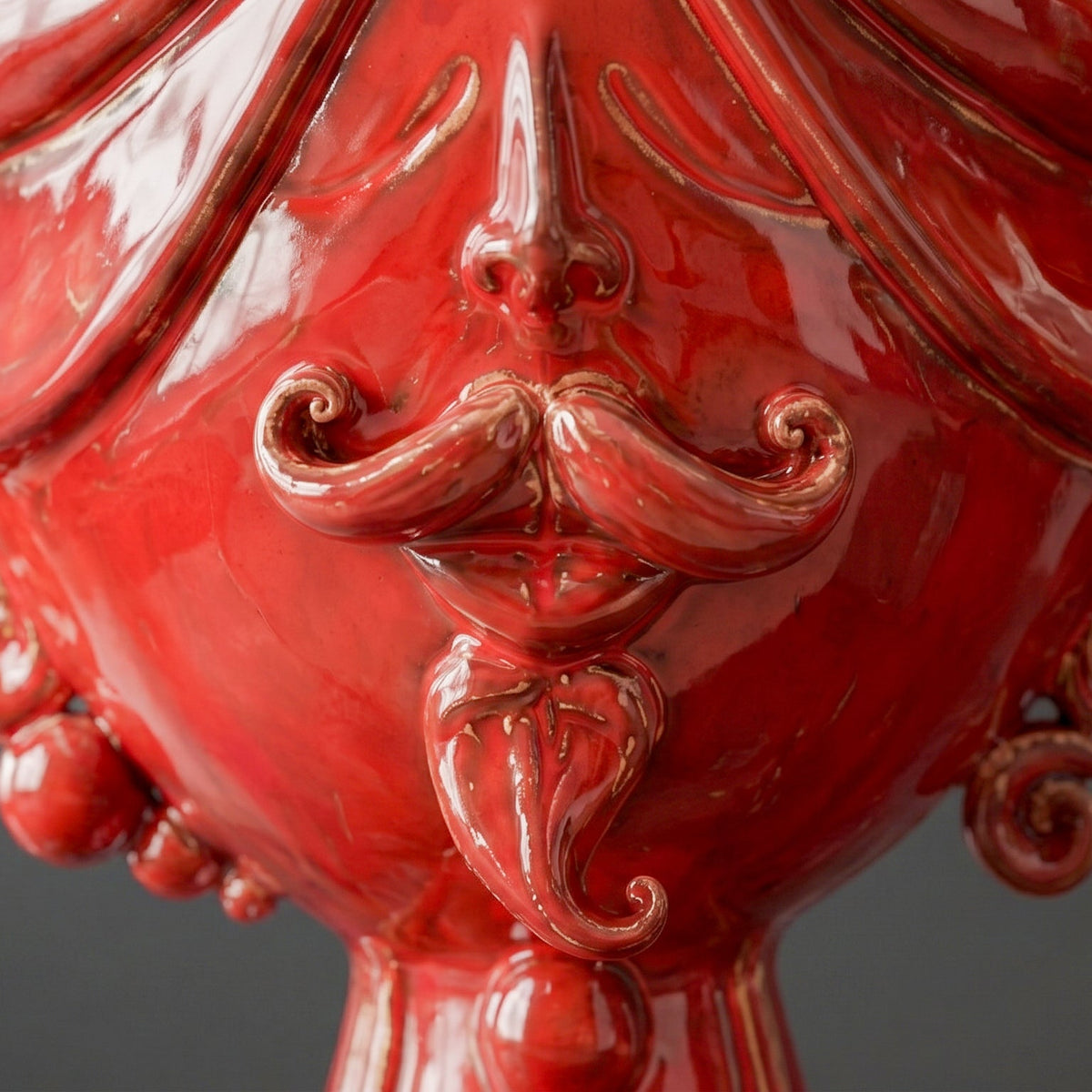 Testa Zahira h 30 cm - Uomo, Rosso Fuoco | Ceramica Caltagirone
