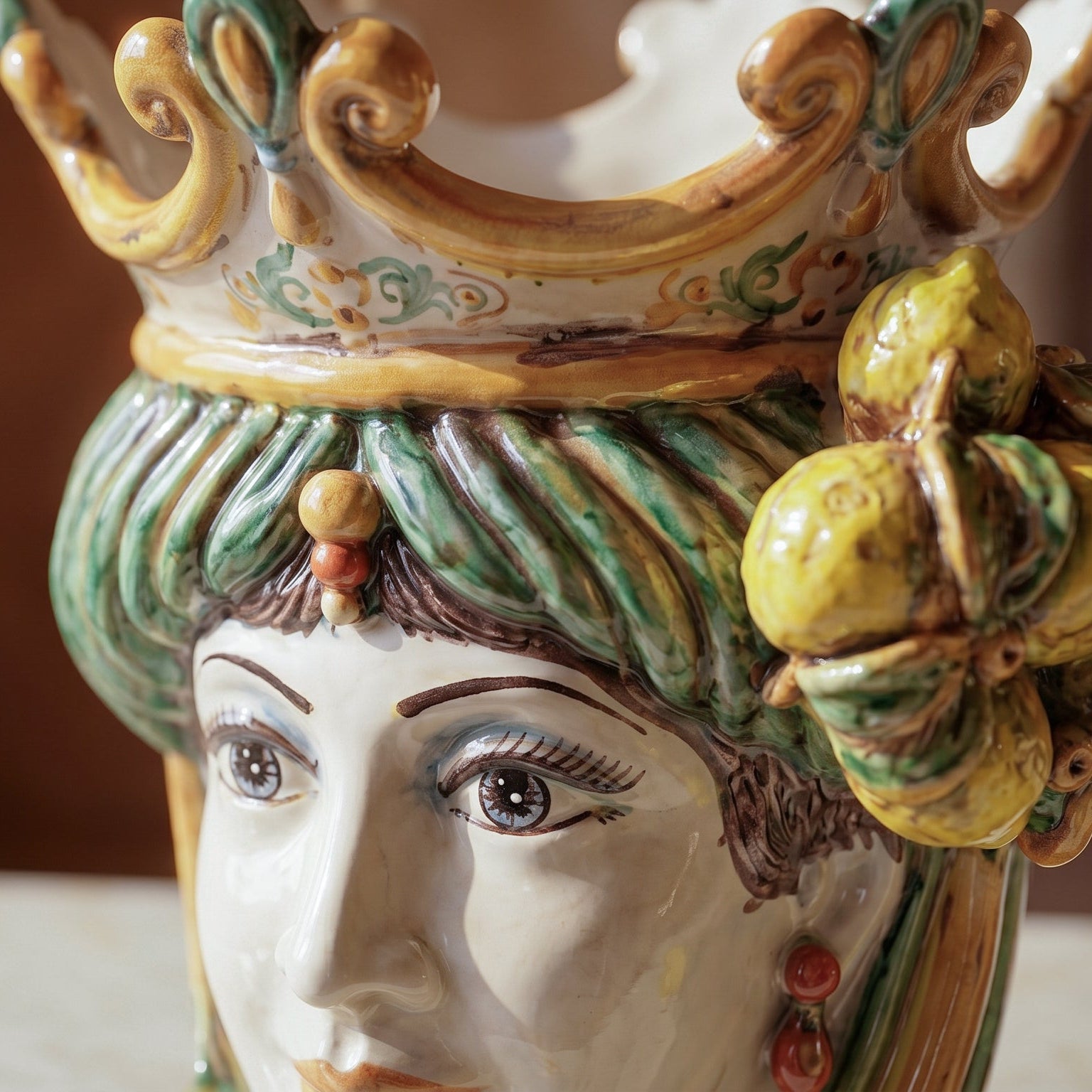 Testa di Moro con Limoni, Donna, Verde e Arancio, corona. Ceramiche Sofia, Caltagirone