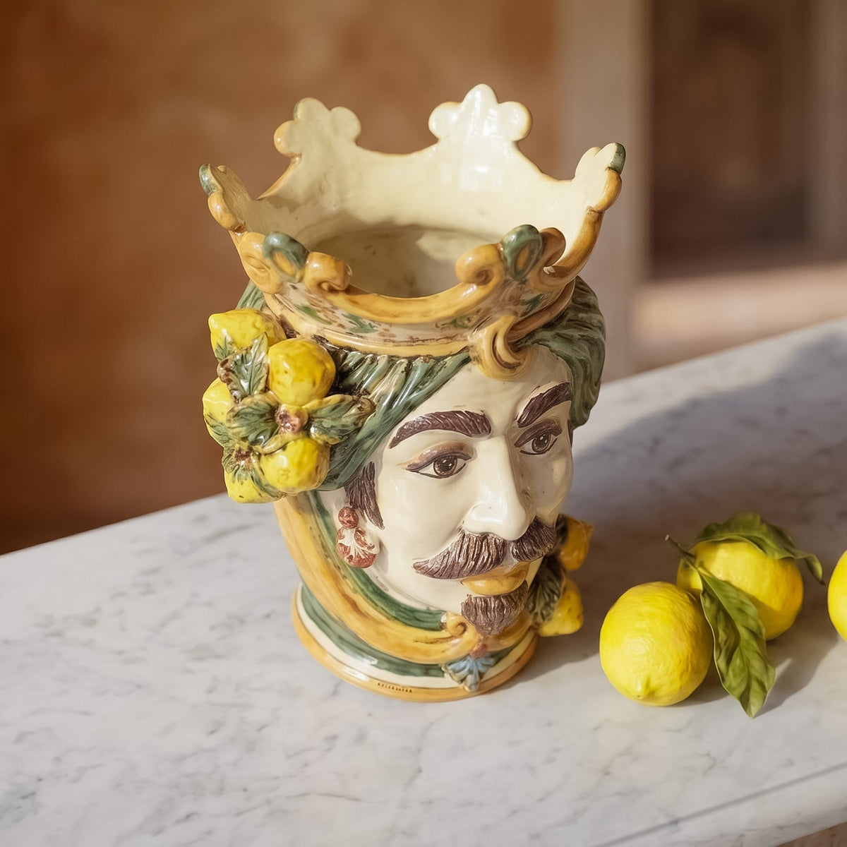 Testa di Moro con Limoni, Maschio Bianco, Verde e Arancio, corona. Ceramiche Sofia, Caltagirone