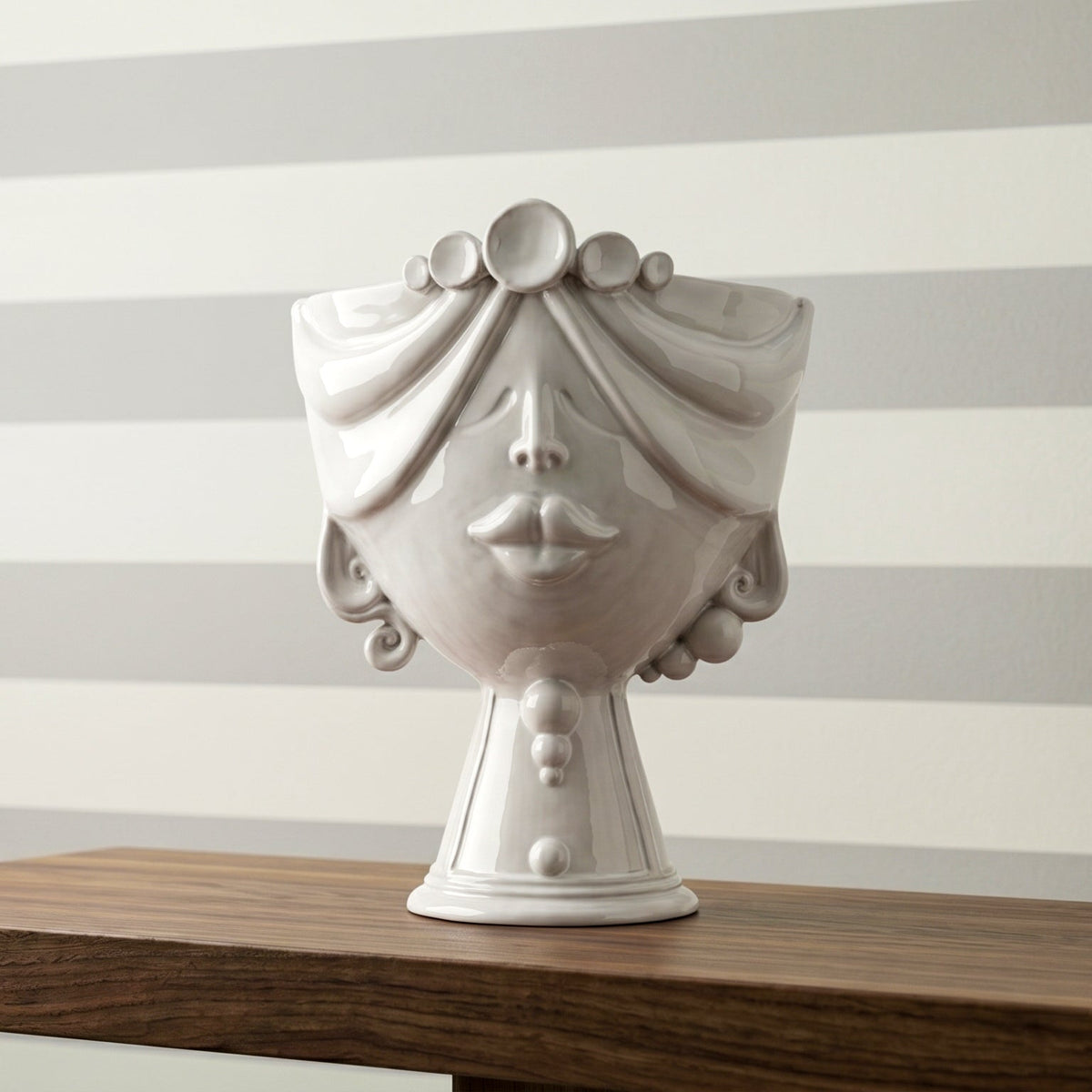 Testa Zahira h 30 cm - Donna, White Line | Ceramica Caltagirone