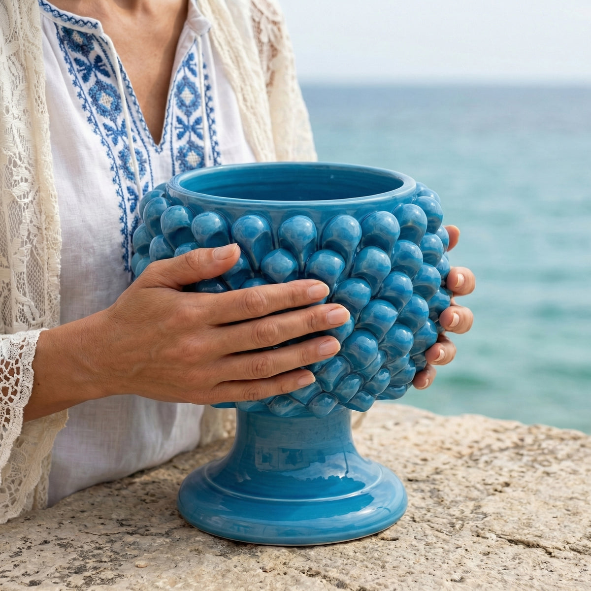 Vaso Mezza Pigna, Turchese, scaglie. Ceramiche Sofia, Caltagirone