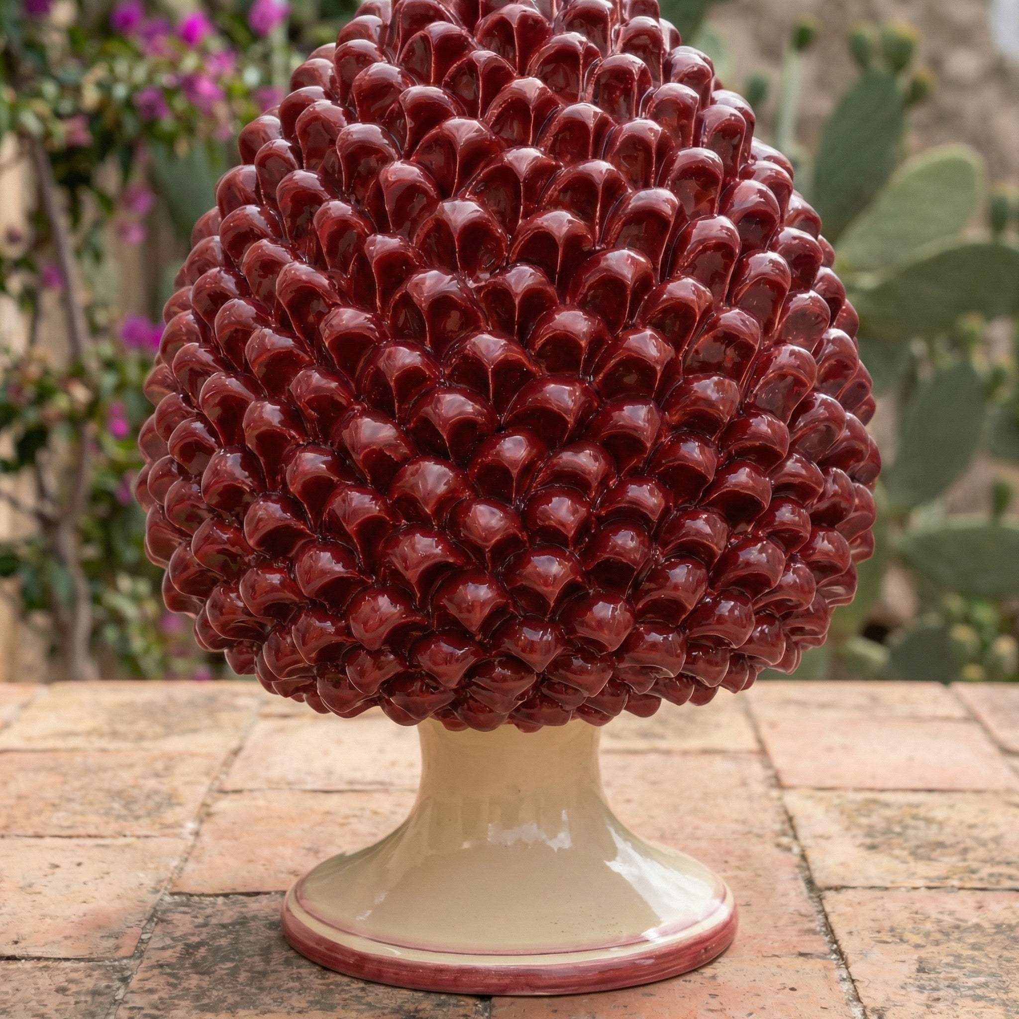 Pigna Artigianale, Mono Bordeaux, scaglie. Ceramica siciliana di Caltagirone, Sofia
