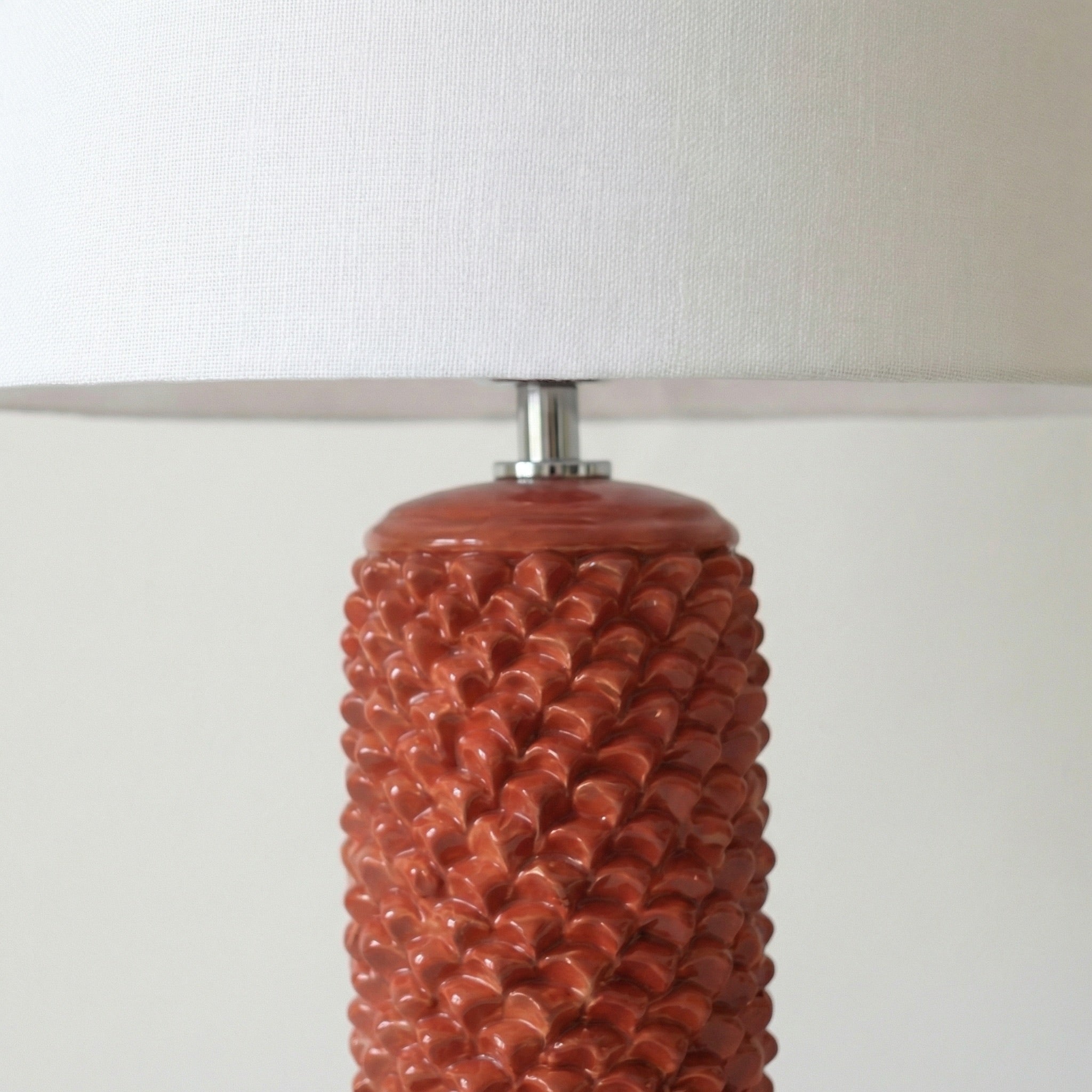 Lume Pigna Cilindro, Rosso Fuoco. Ceramiche Sofia, Caltagirone