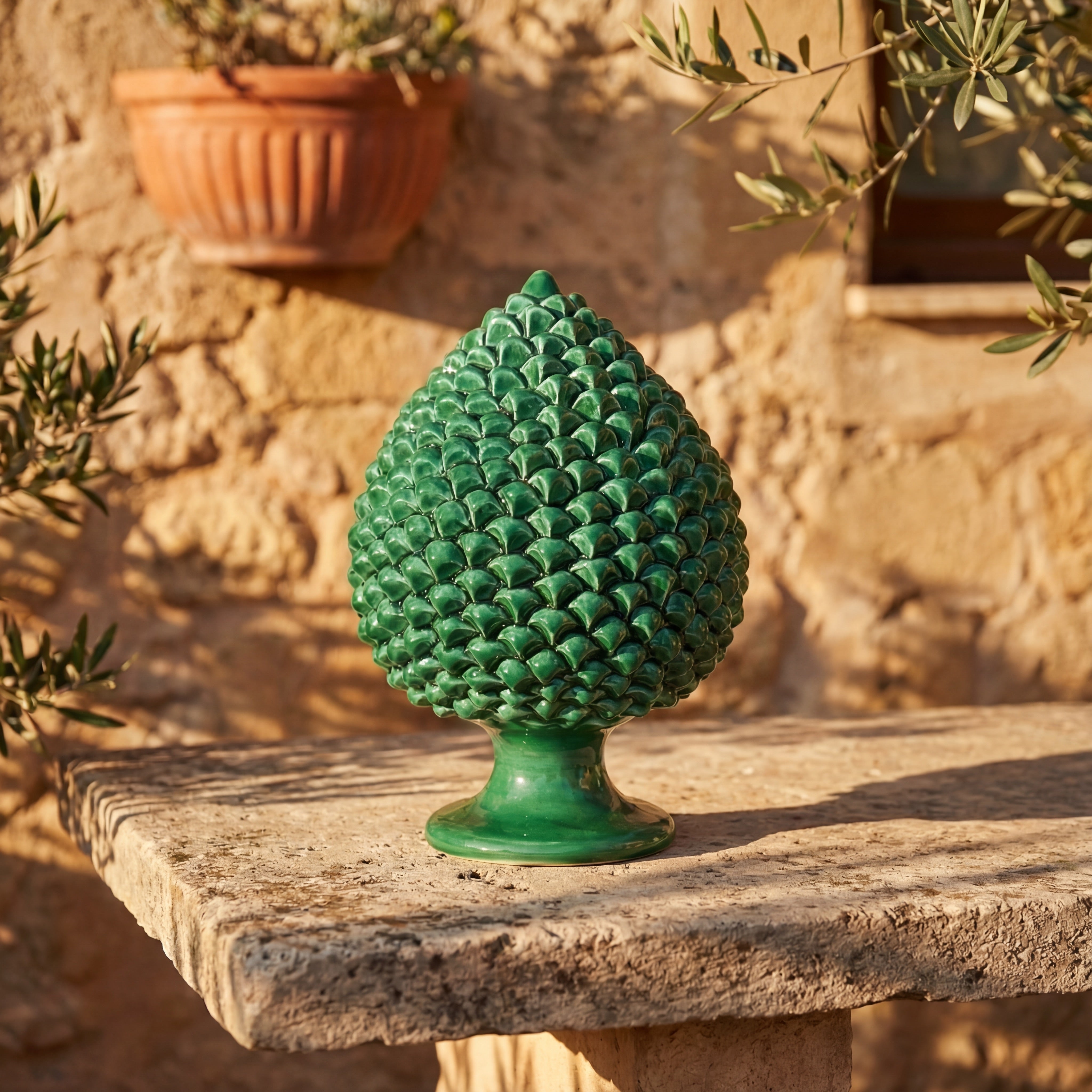 Pigna Artigianale, Verde Smeraldo, scaglie. Ceramica siciliana di Caltagirone, Sofia