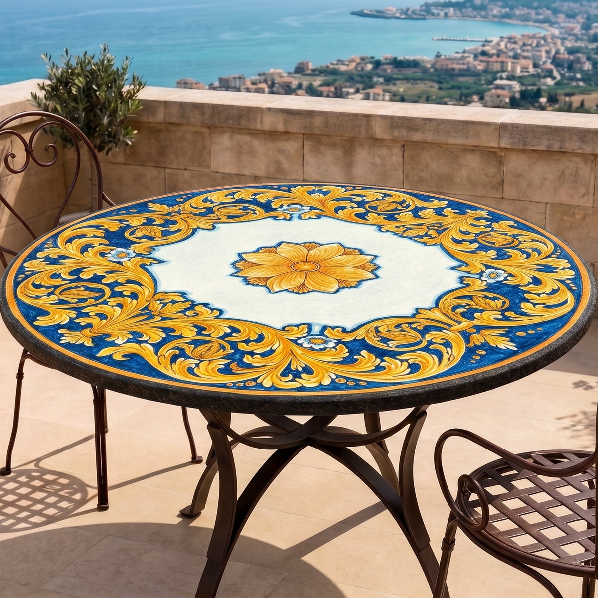 Tavolo in Pietra Lavica di Caltagirone, Cornice, Ornato Fondo Blu. Ceramica siciliana di Caltagirone, Sofia