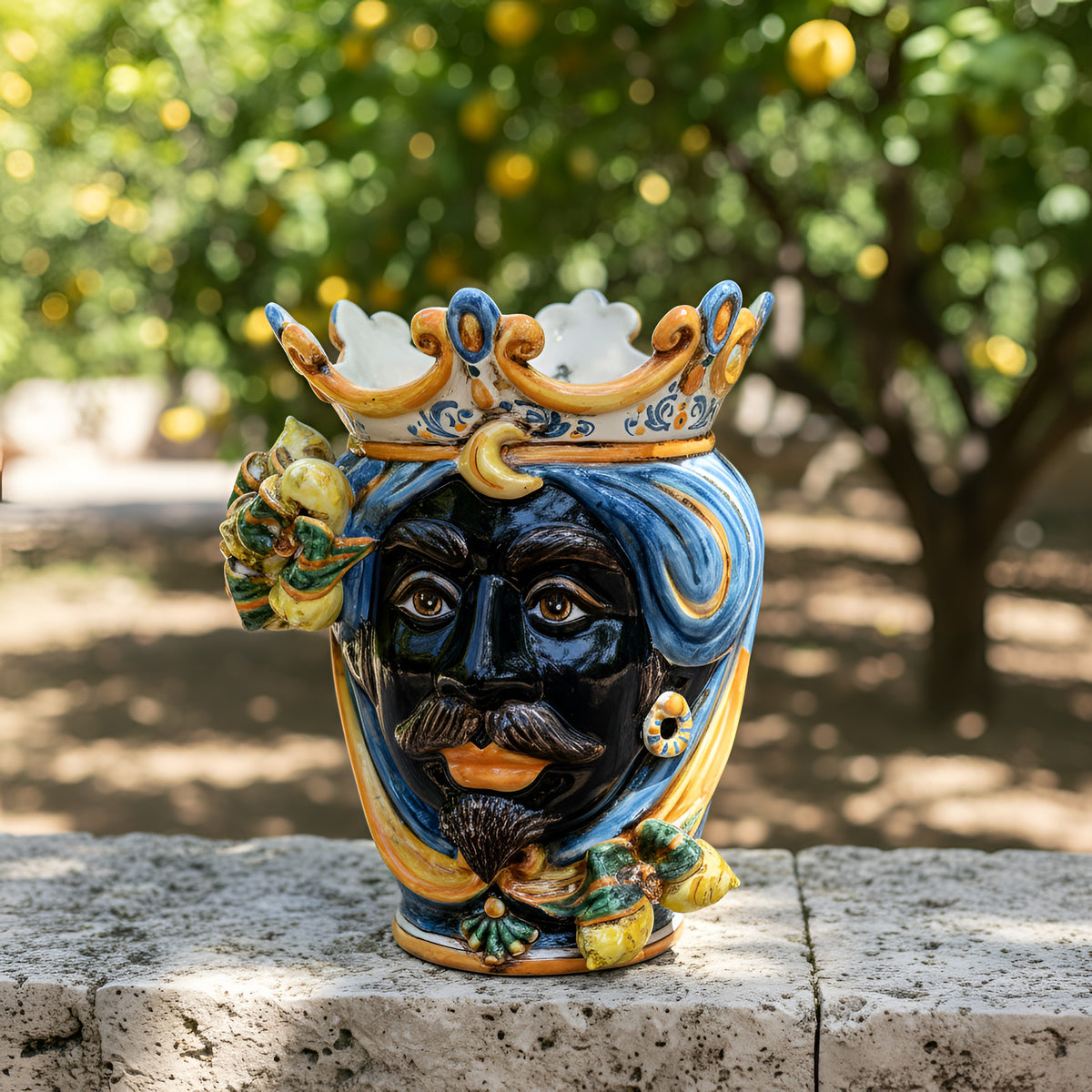 Testa di Moro con Limoni, Maschio Moro, Blu e Arancio, corona. Ceramiche Sofia, Caltagirone