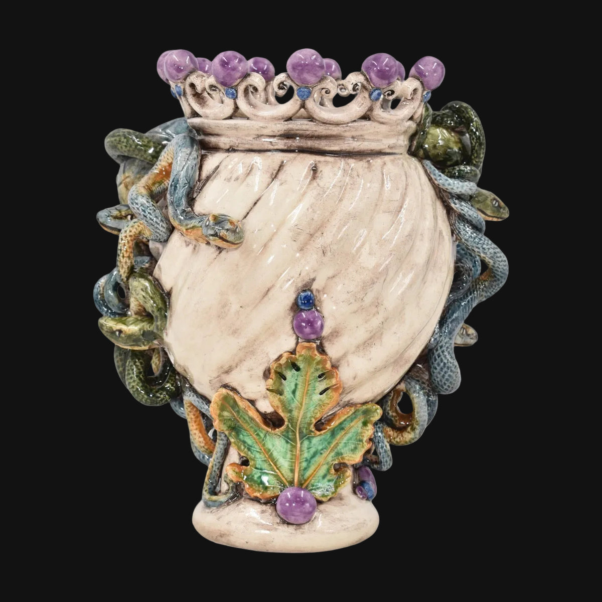 Testa Medusa, Lustro Glicine, chioma di serpenti, gorgone. Ceramica siciliana di Caltagirone, Sofia