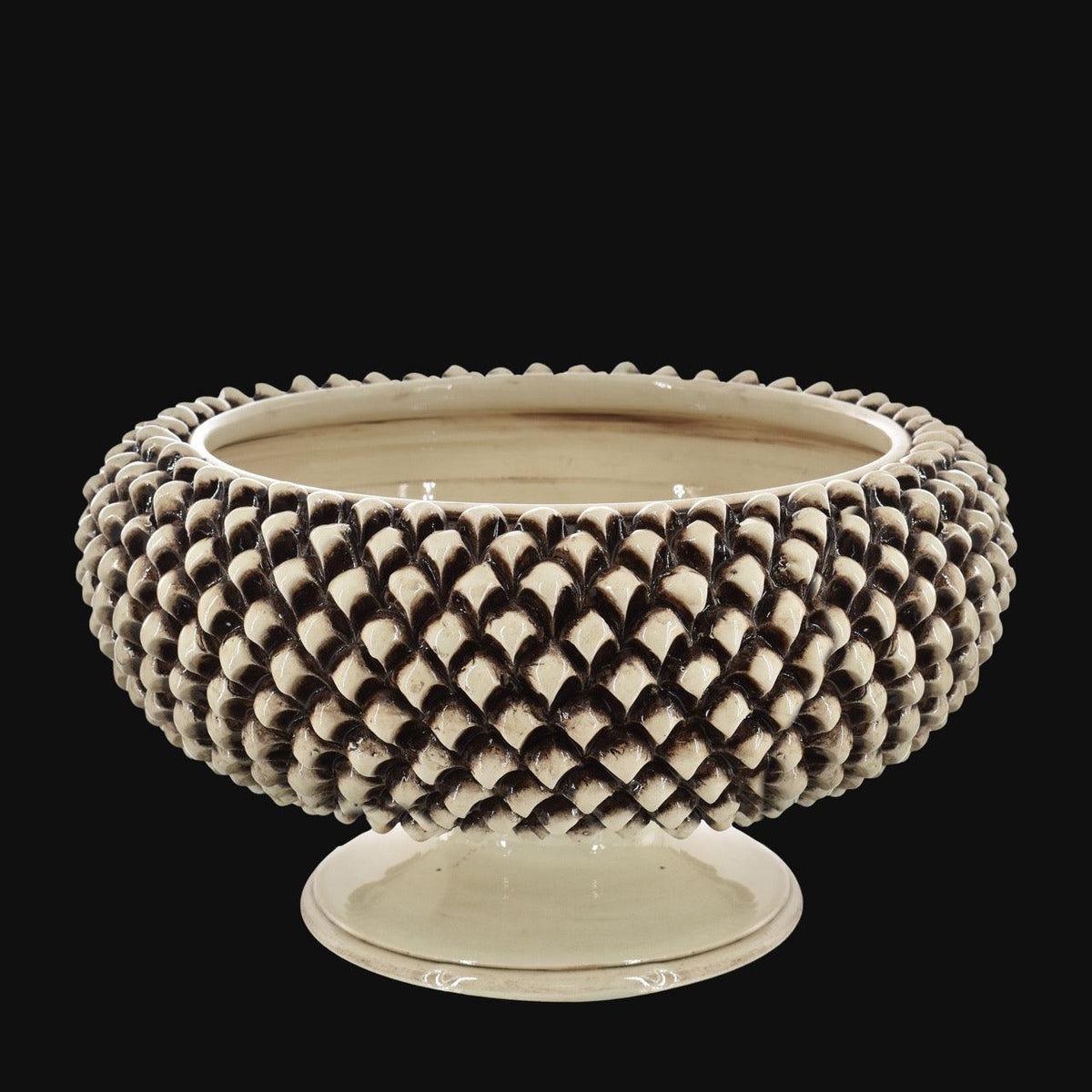 Alzata a Pigna, Madreperla Antichizzato, decoro a scaglie. Ceramiche Sofia, Caltagirone