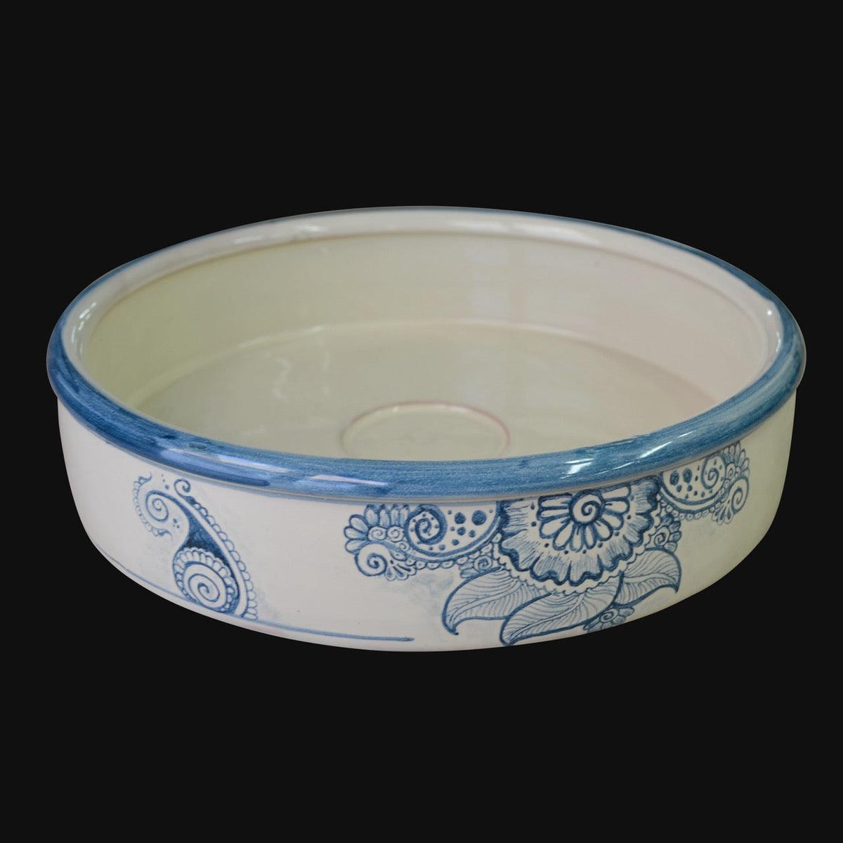 Centrotavola Tondo, Linea Masha, decori blu floreali e bordo blu. Ceramica siciliana di Caltagirone, Sofia