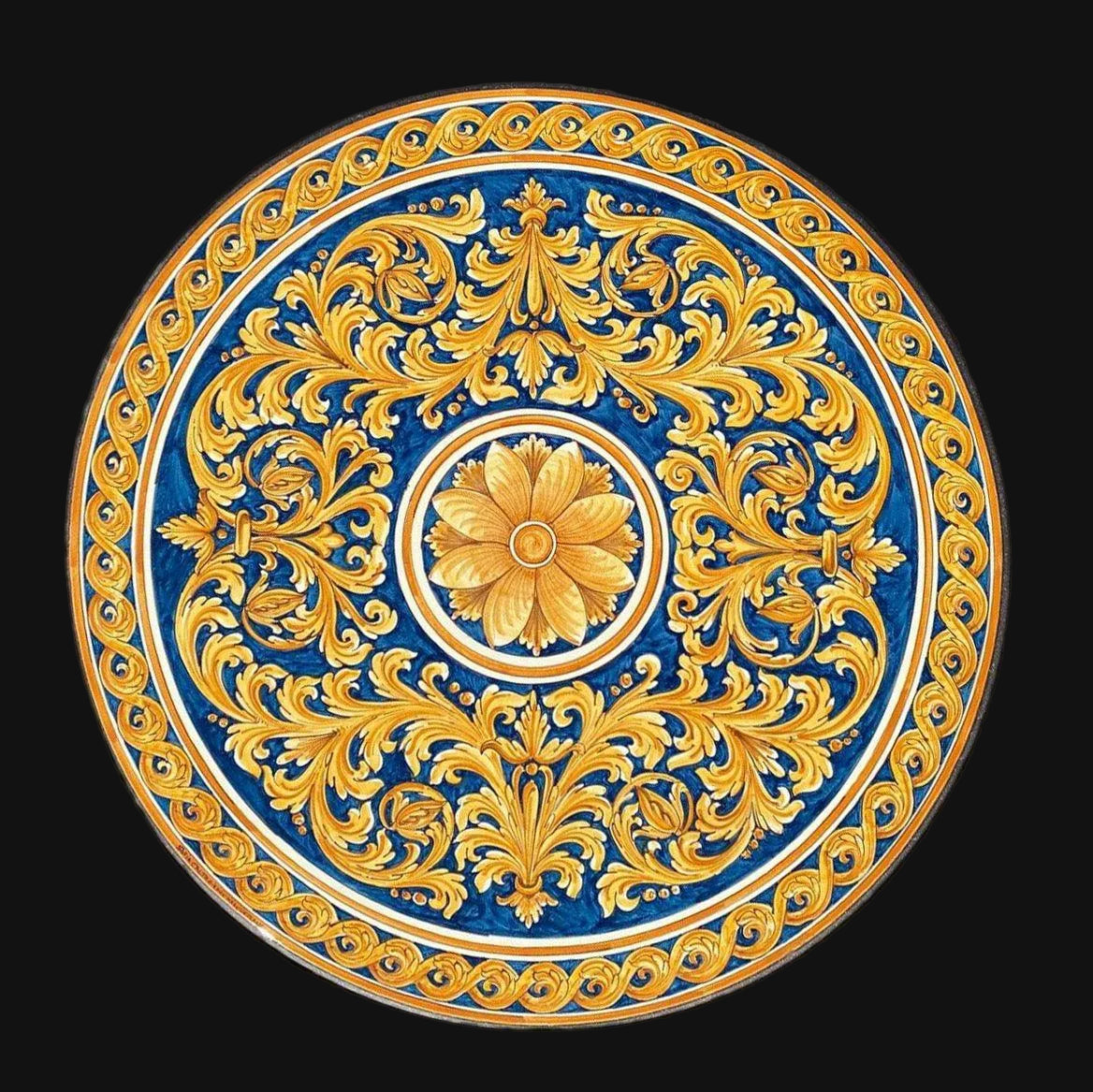 Piatto ceramica Caltagirone fatta a mano con decoro blu e oro, motivo floreale centrale