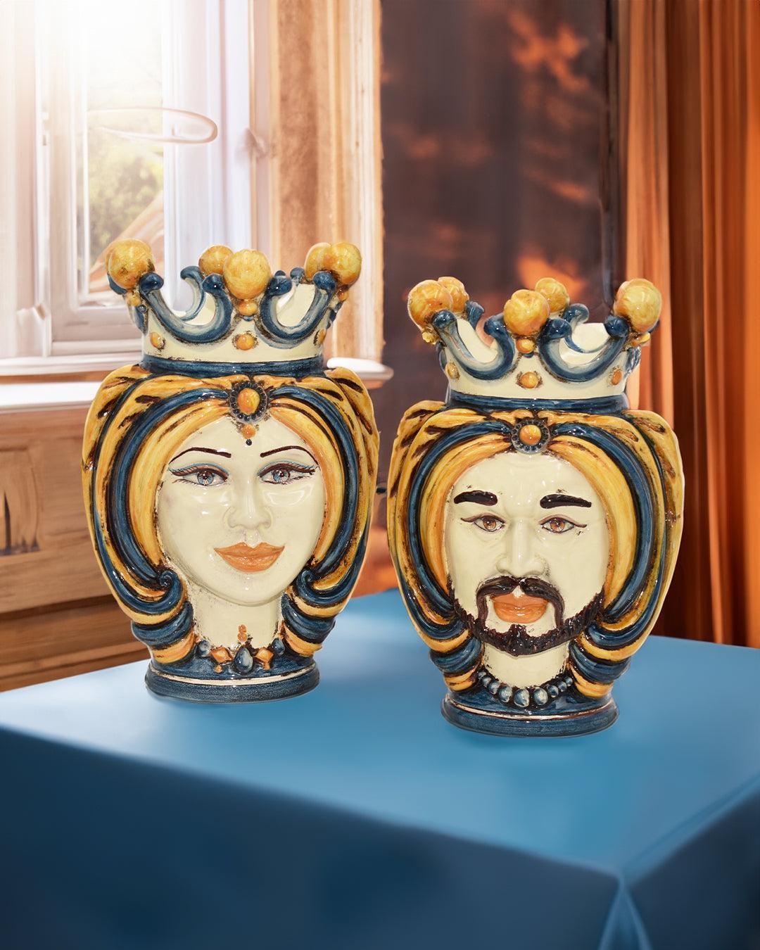Testa di Moro con Turbante, Donna, Blu e Arancio, corone, colori vivaci e dettagli. Ceramica siciliana di Caltagirone, Sofia