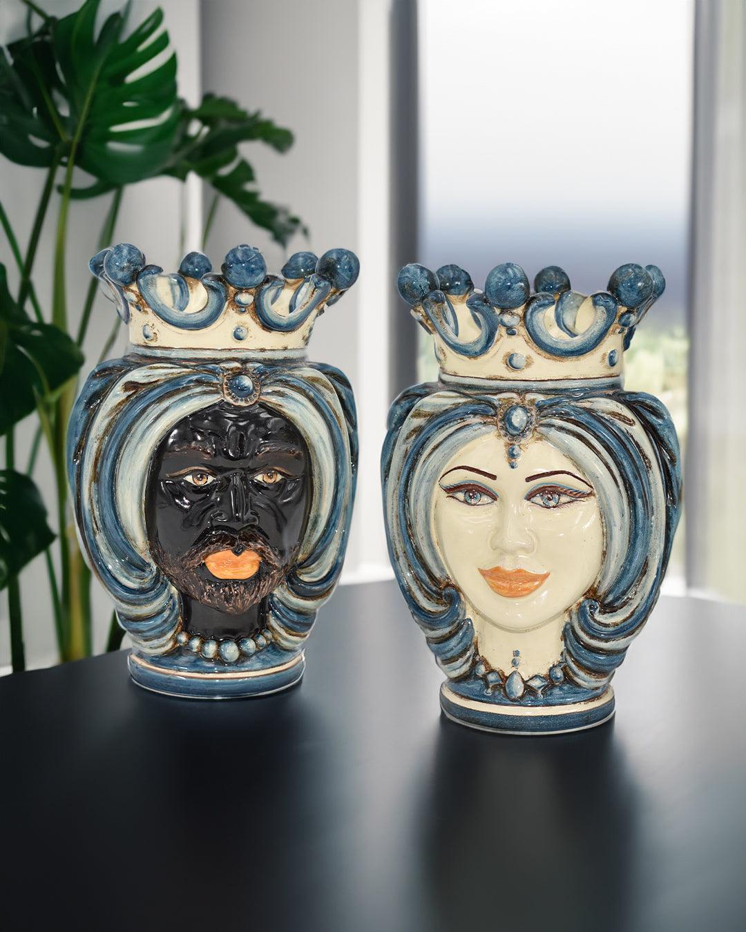 Testa di Moro con Turbante, Donna, Mono Blu, corona. Ceramica siciliana di Caltagirone, Sofia