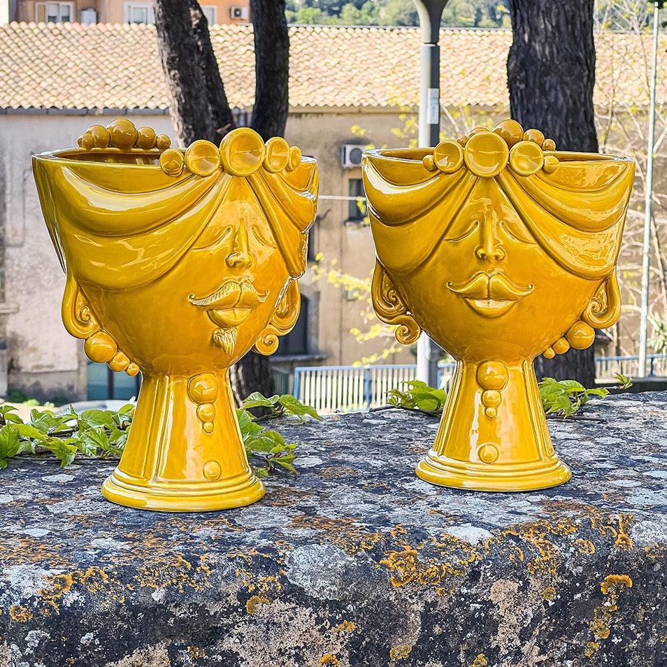 Testa Zahira, Uomo, Senape, volti stilizzati. Ceramica siciliana di Caltagirone, Sofia