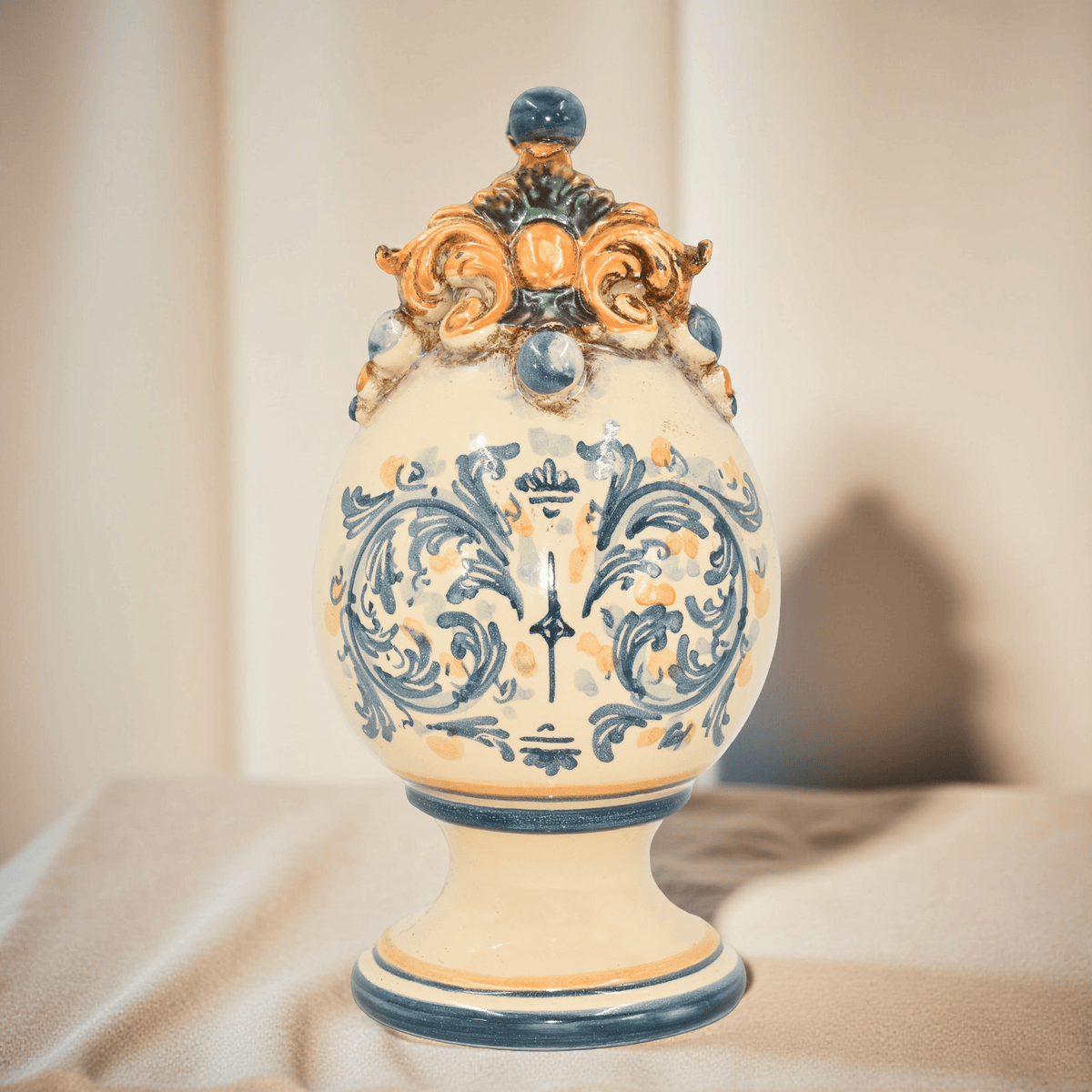 Uovo in ceramica h 18 plastico Sofia Blu e Arancio - Ceramiche di Caltagirone Sofia