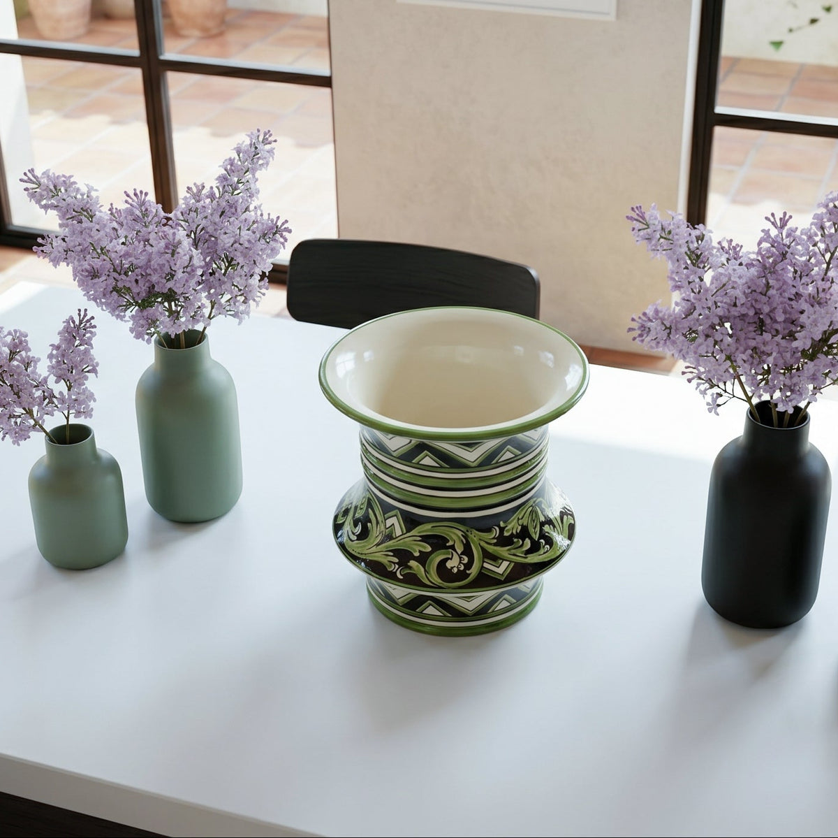 Vaso cilindro a fasce, Linea Parigi Nero e Verde, fiori. Ceramica siciliana di Caltagirone, Sofia