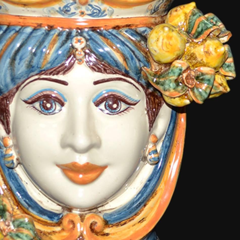 Lume a Testa con Limoni, Femmina, Blu e Arancio, fiori e colori vivaci. Ceramiche Sofia, Caltagirone