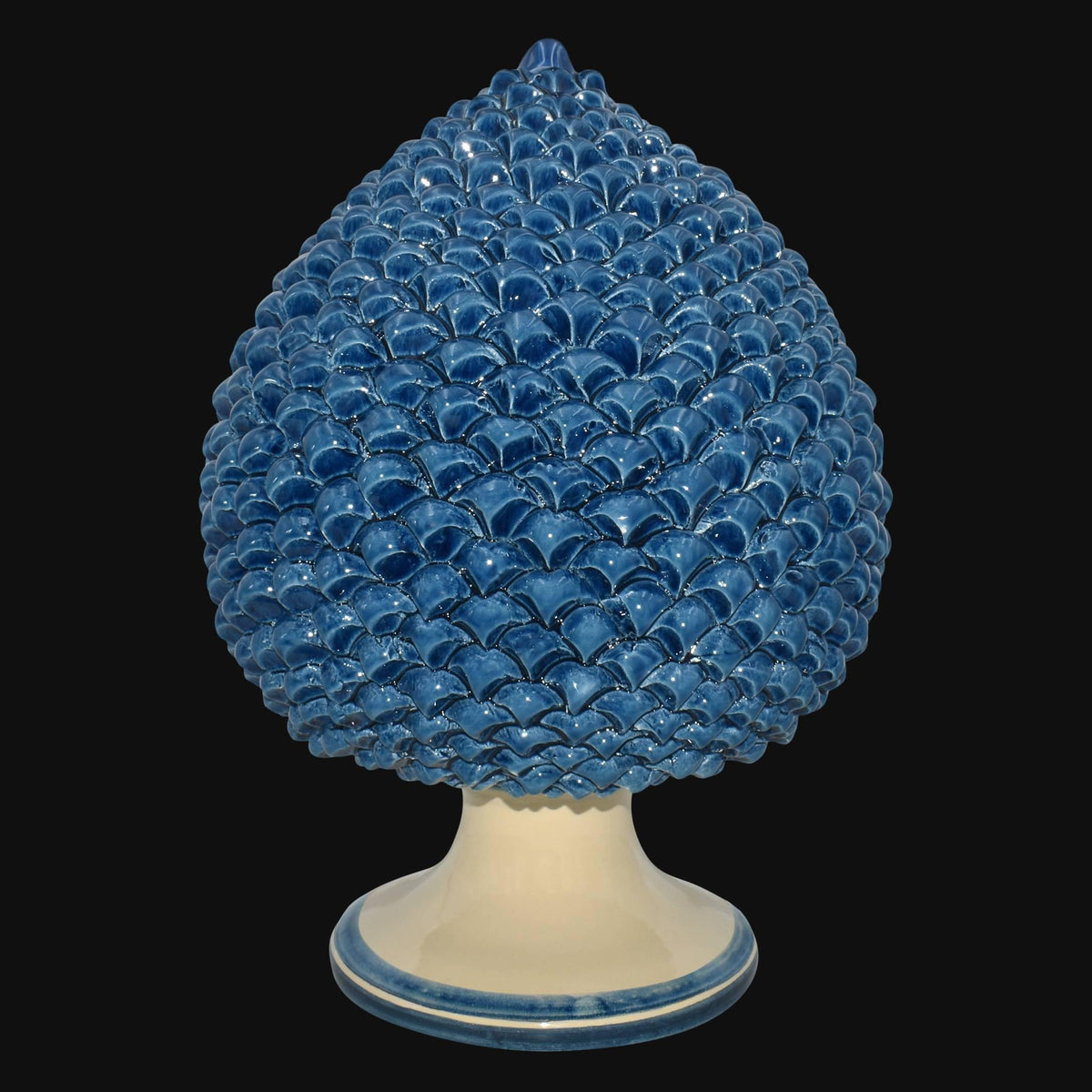 Ceramica di Caltagirone fatta a mano, forma di pigna blu con base bianca, artigianale e decorativa