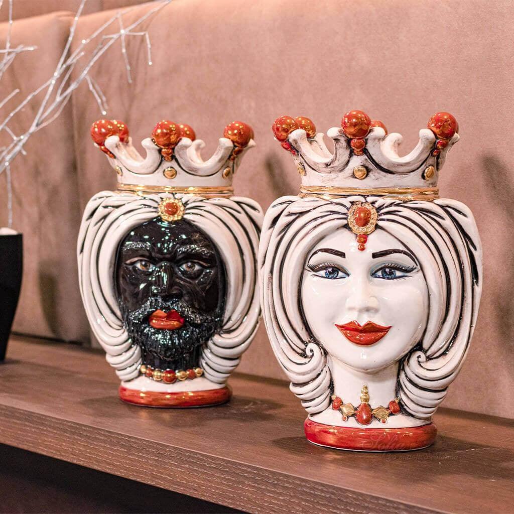 Teste di moro ceramiche caltagirone fatti a mano con corone e dettagli colorati